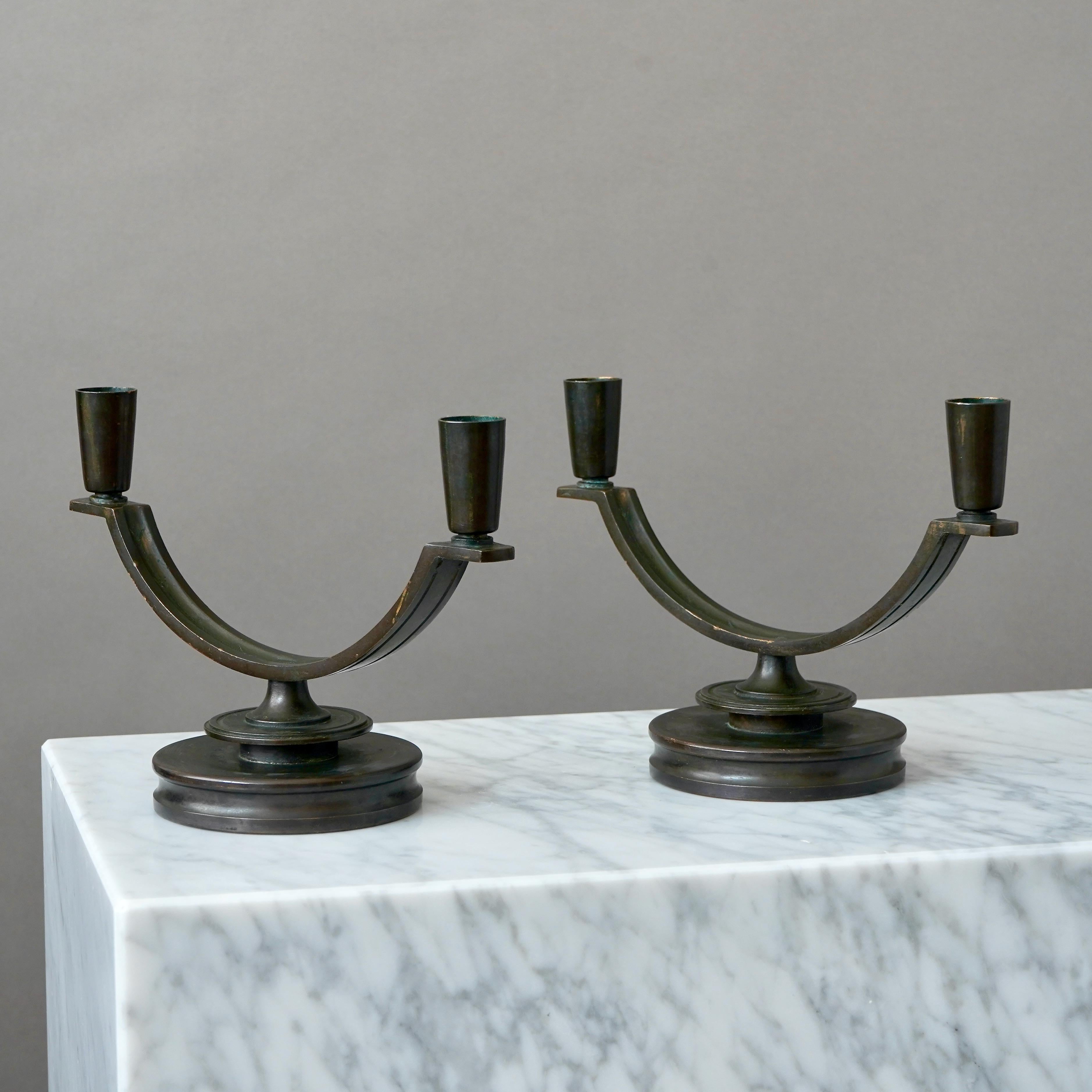 A pair of Art Deco Bronze Candelabras by Nordiska Juvelaktiebolaget Sweden 1930s In Good Condition In Malmö, SE