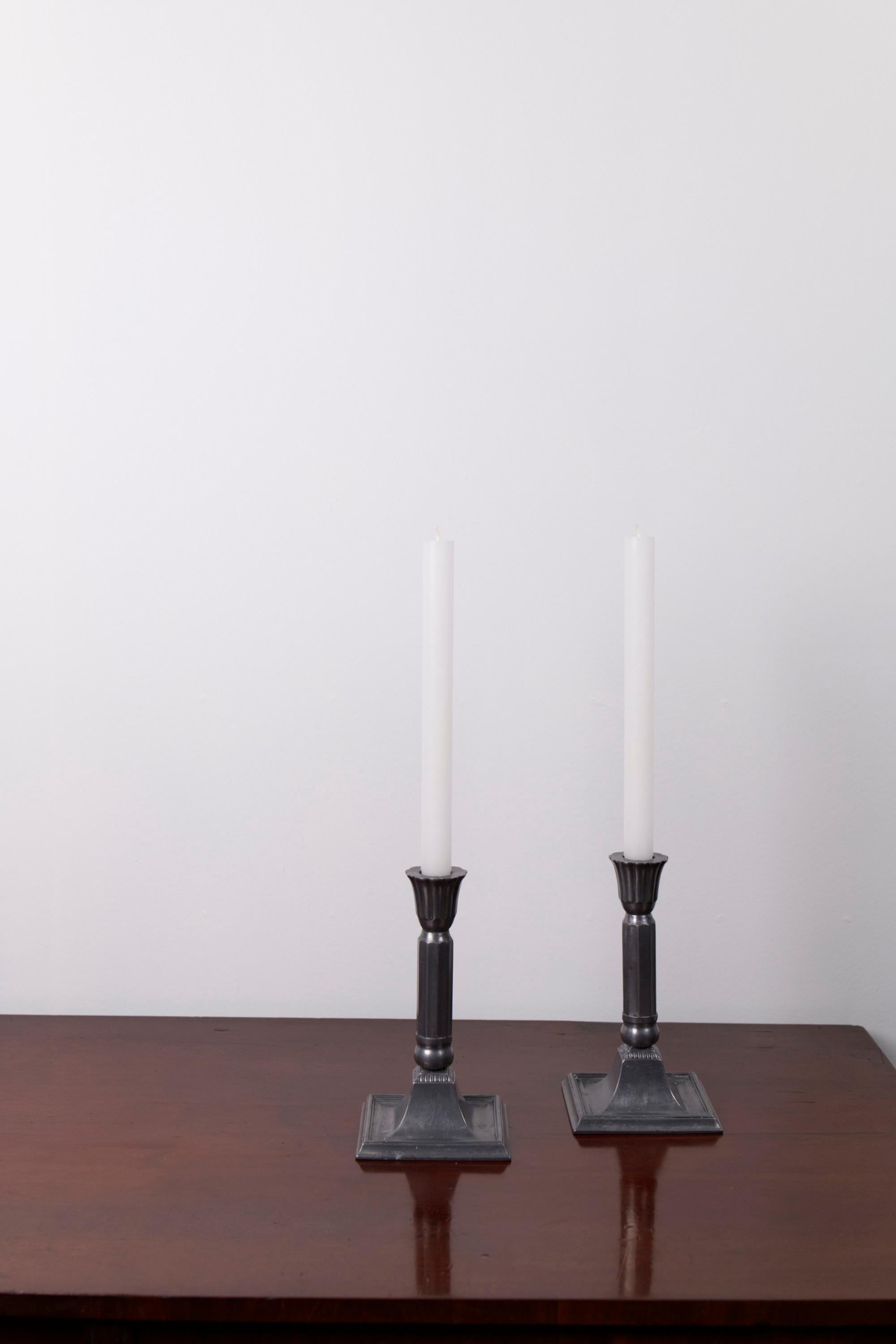 Art déco A Pair of Art Deco candle sticks by Just Andersen, model D54, Denmark, 1930s en vente