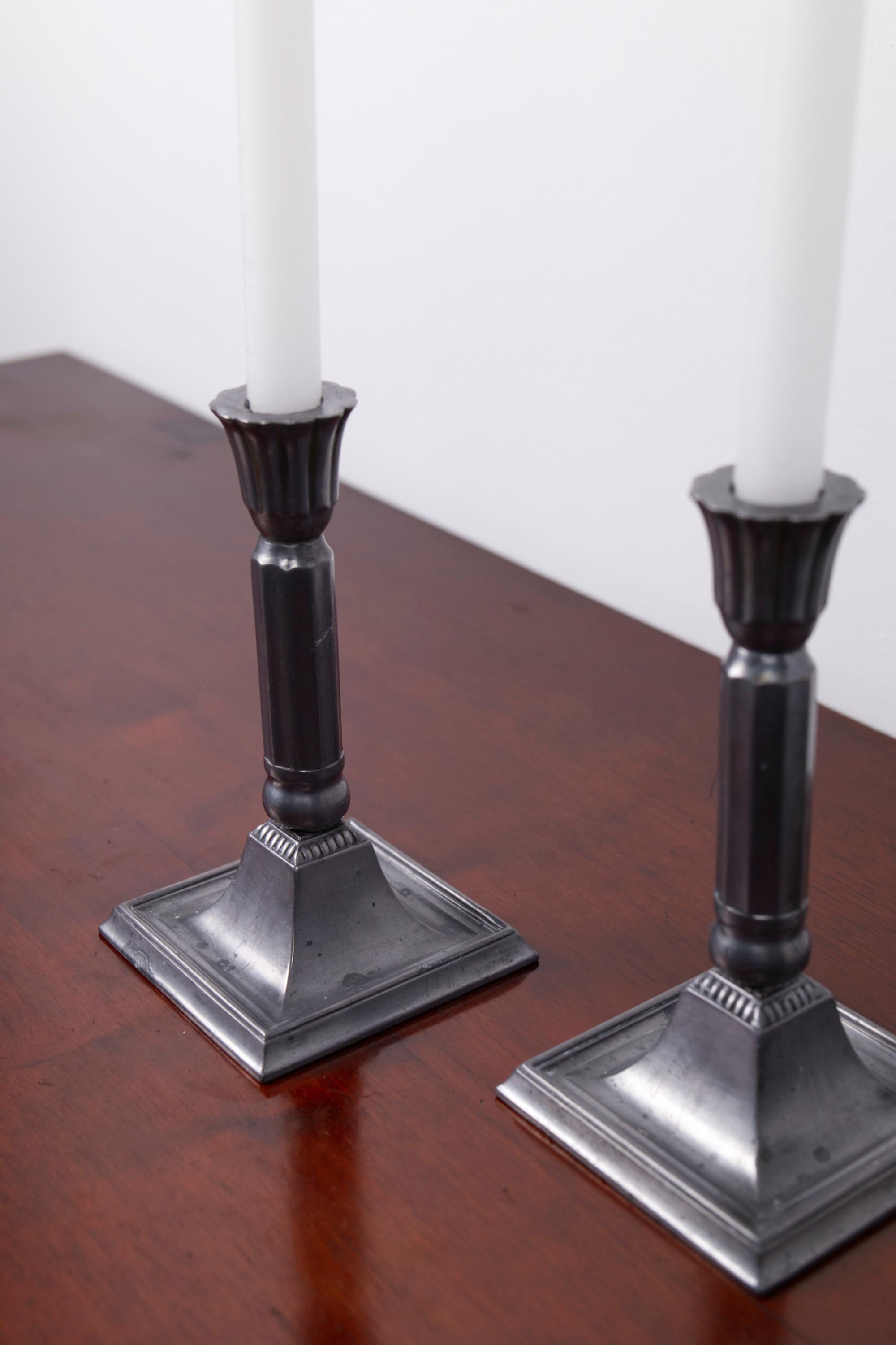 A Pair of Art Deco candle sticks by Just Andersen, model D54, Denmark, 1930s État moyen - En vente à Balen, BE