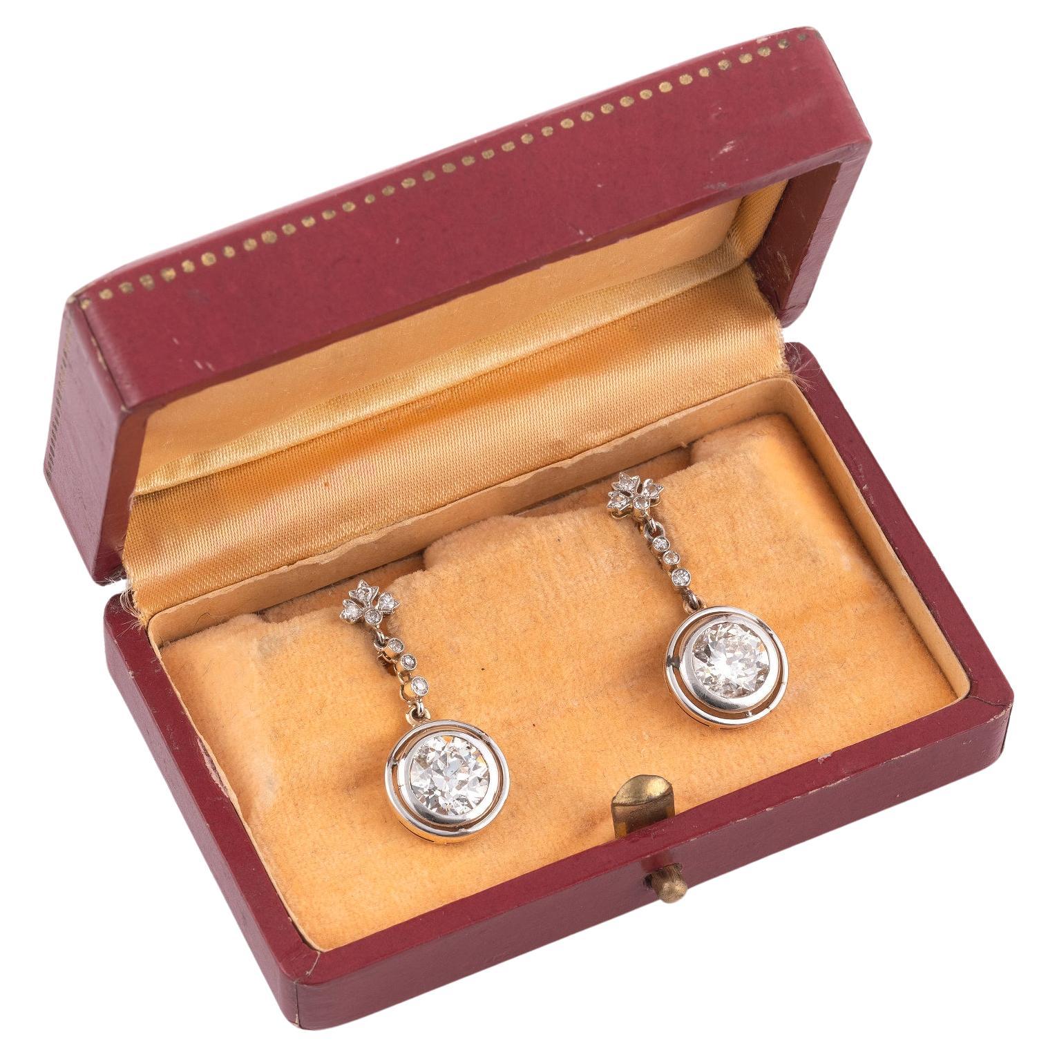 Ein Paar Art-Déco-Diamant-Ohrringe, um 1925 (Art déco) im Angebot