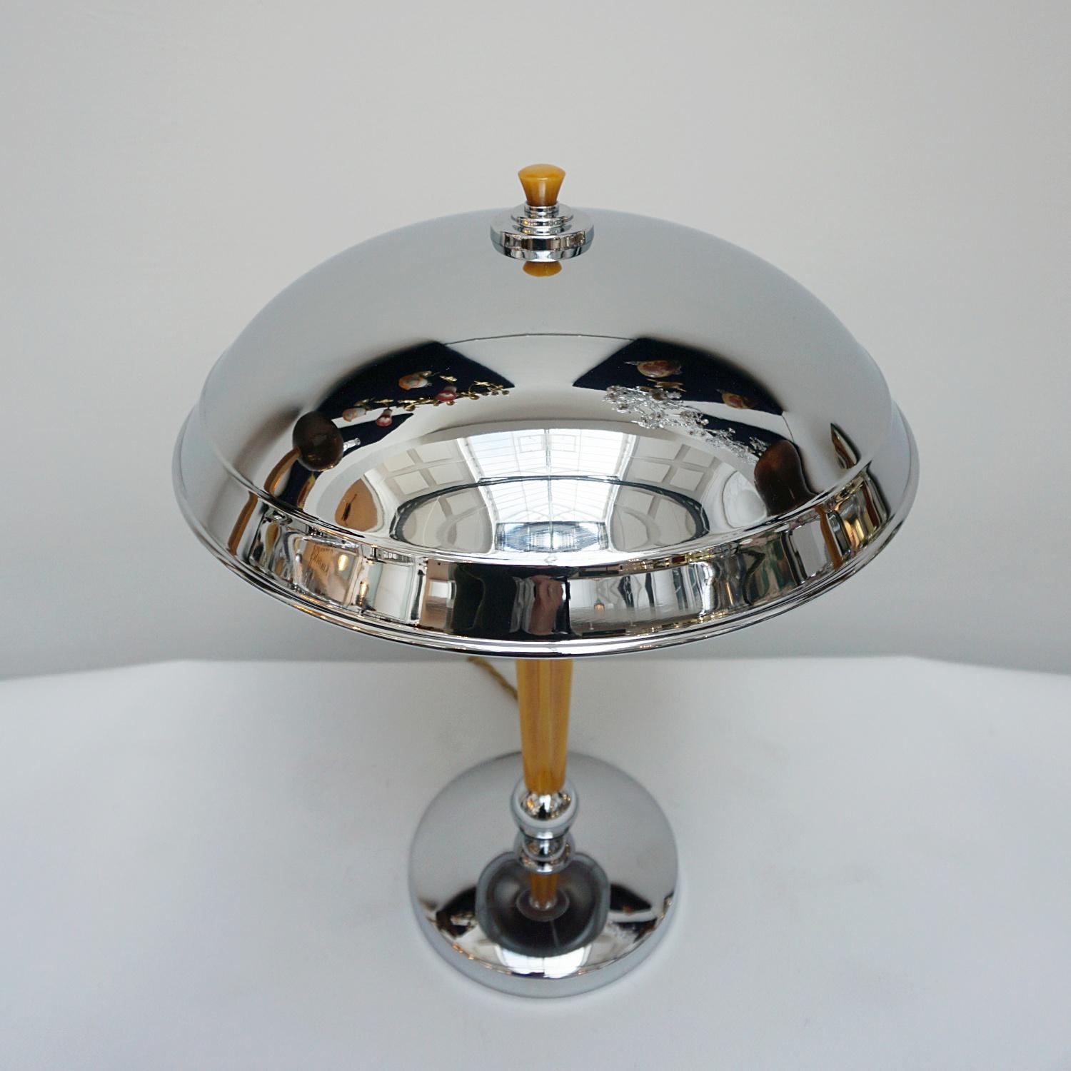 A Pair of Art Deco Dome Lamps In Good Condition In Forest Row, East Sussex