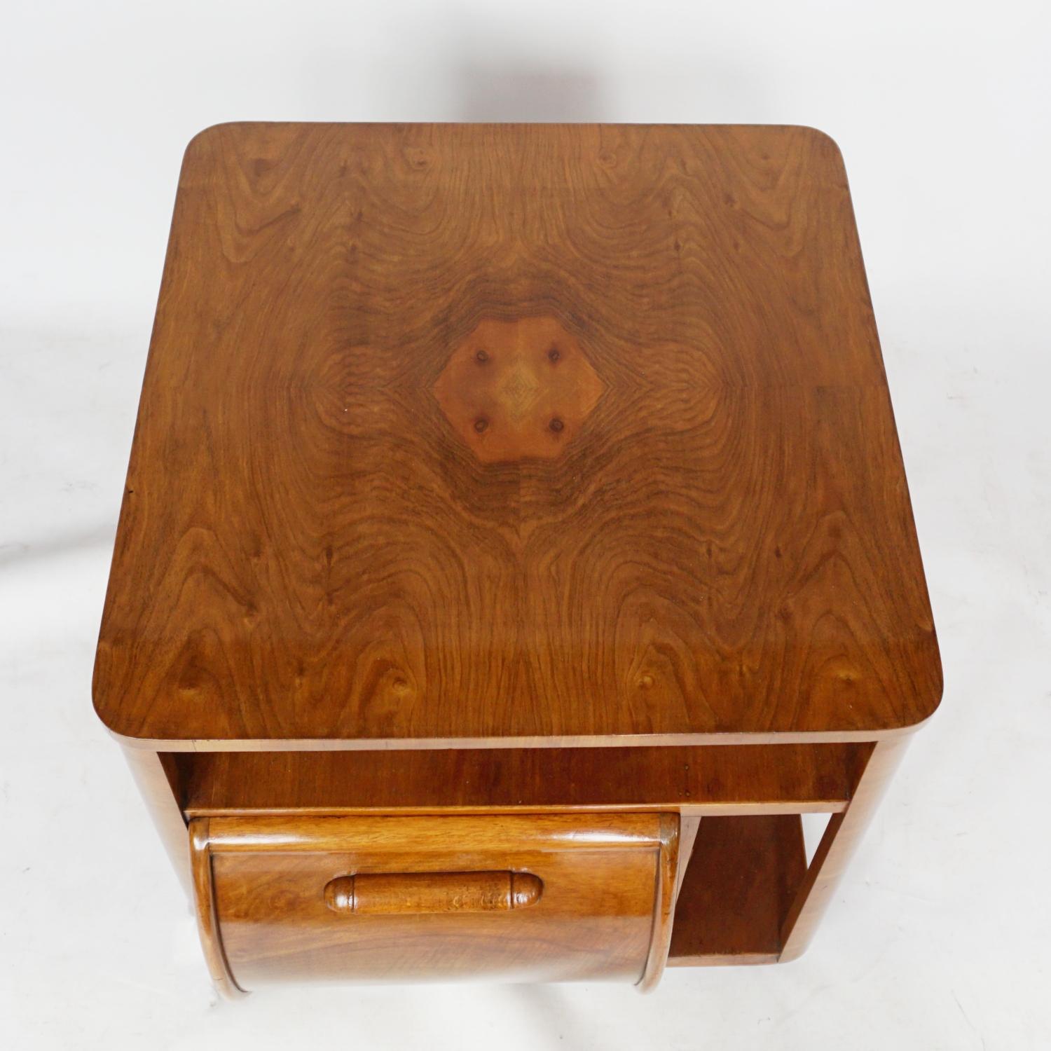 Pair of Art Deco Drinks Tables Burr & Figured Walnut English, Circa 1940 10