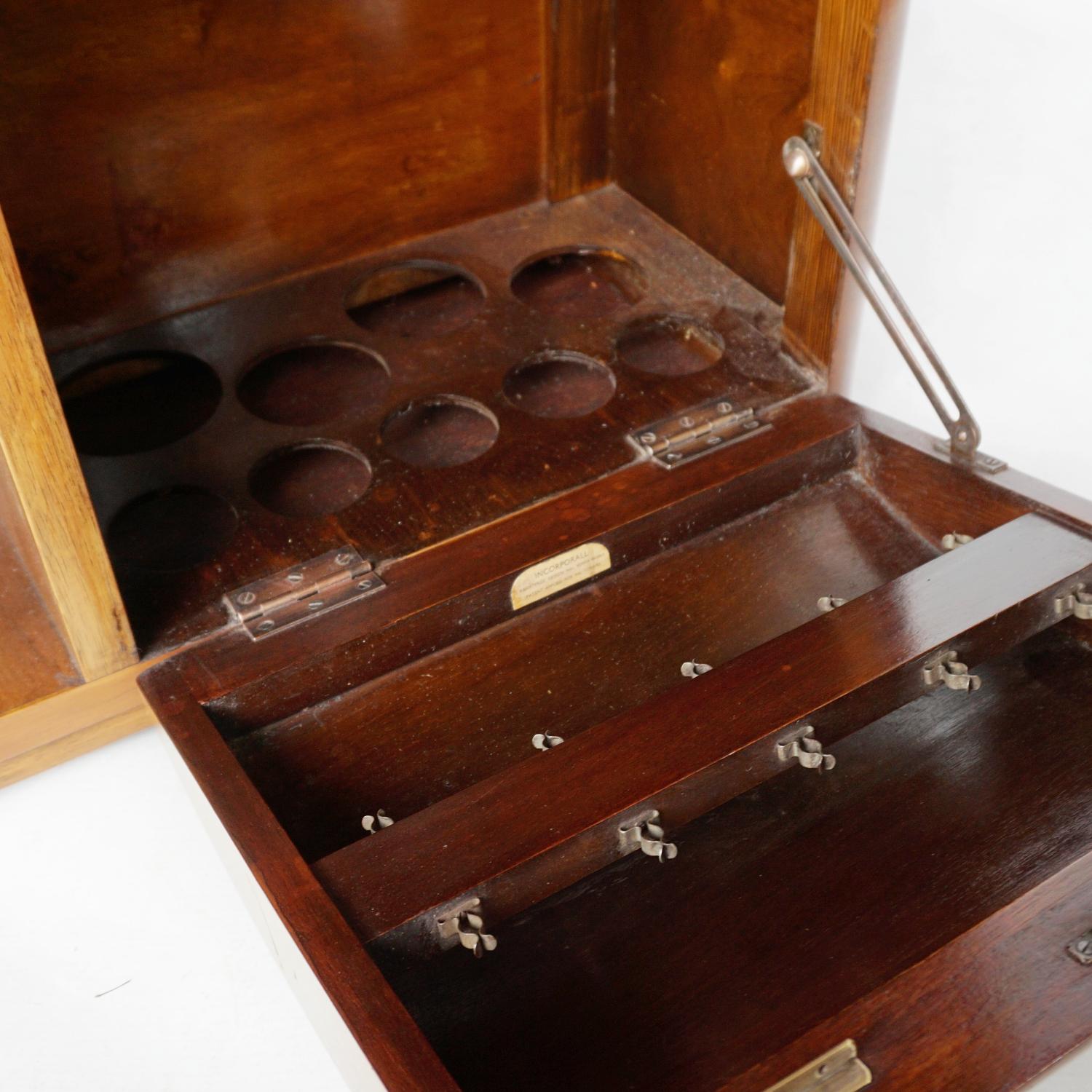 Pair of Art Deco Drinks Tables Burr & Figured Walnut English, Circa 1940 11