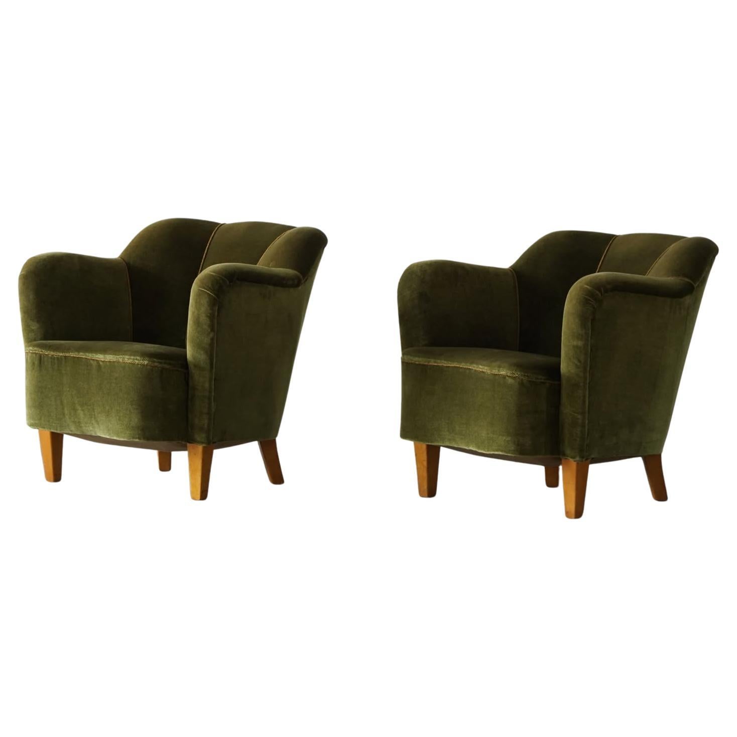 A Pair of Art Deco Easy Chairs in Green Velour, Swedish Cabinetmaker, 1940s For Sale