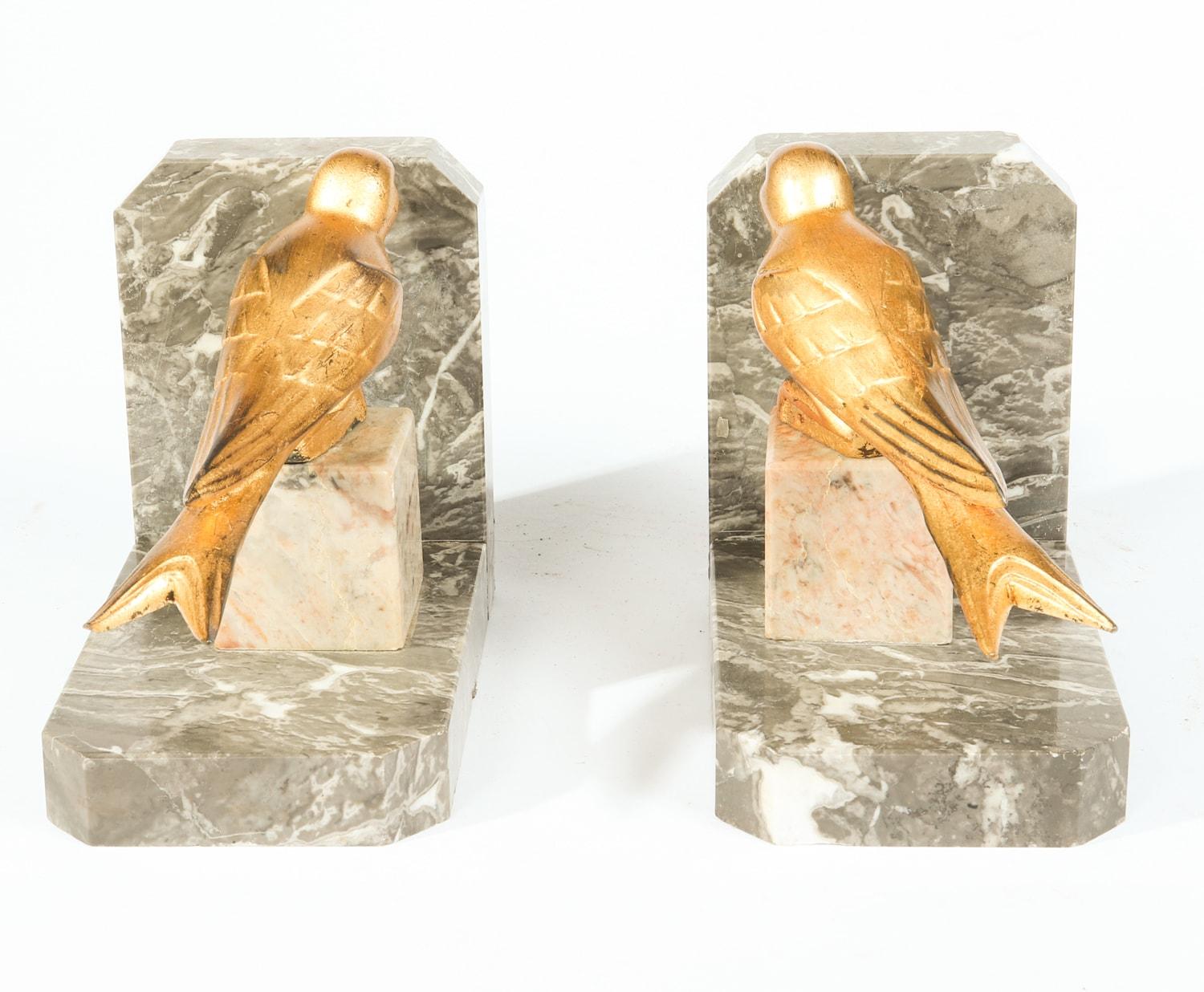 Pair of Art Deco Gilt Metal Birds and Marble Bookends In Good Condition For Sale In Paddock Wood, Kent