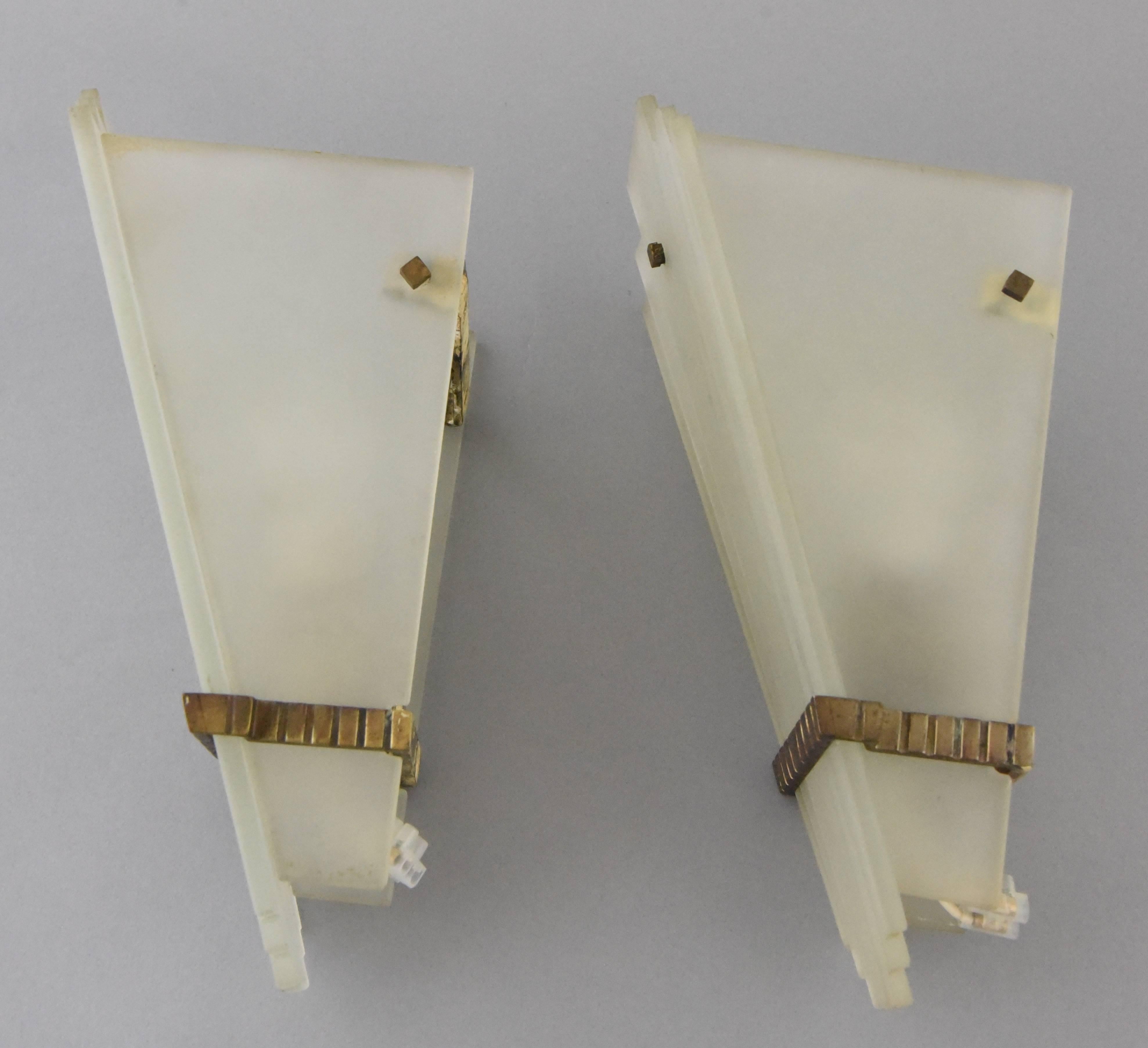 Pair of Art Deco Glass and Bronze Wall Lights or Sconces, France, 1920 4
