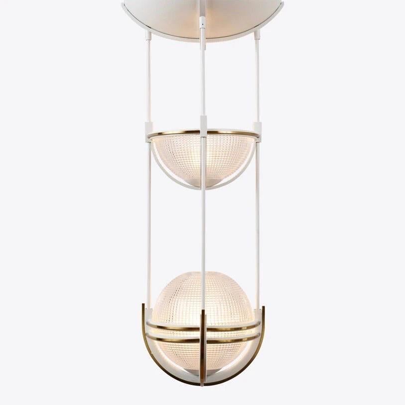 Britannique Paire de plafonniers à suspension Art Déco en verre globulaire Holophane en vente