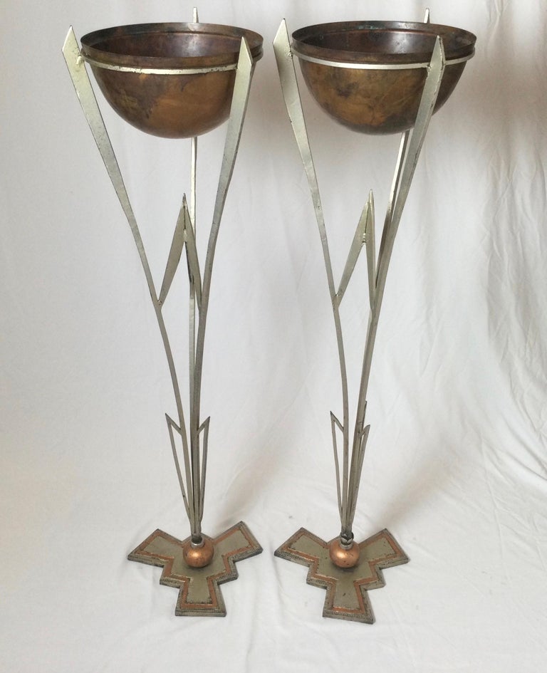 Pair of Art Deco Iron and Copper Plant Stands Attributed to Warren MacArthur For Sale 2