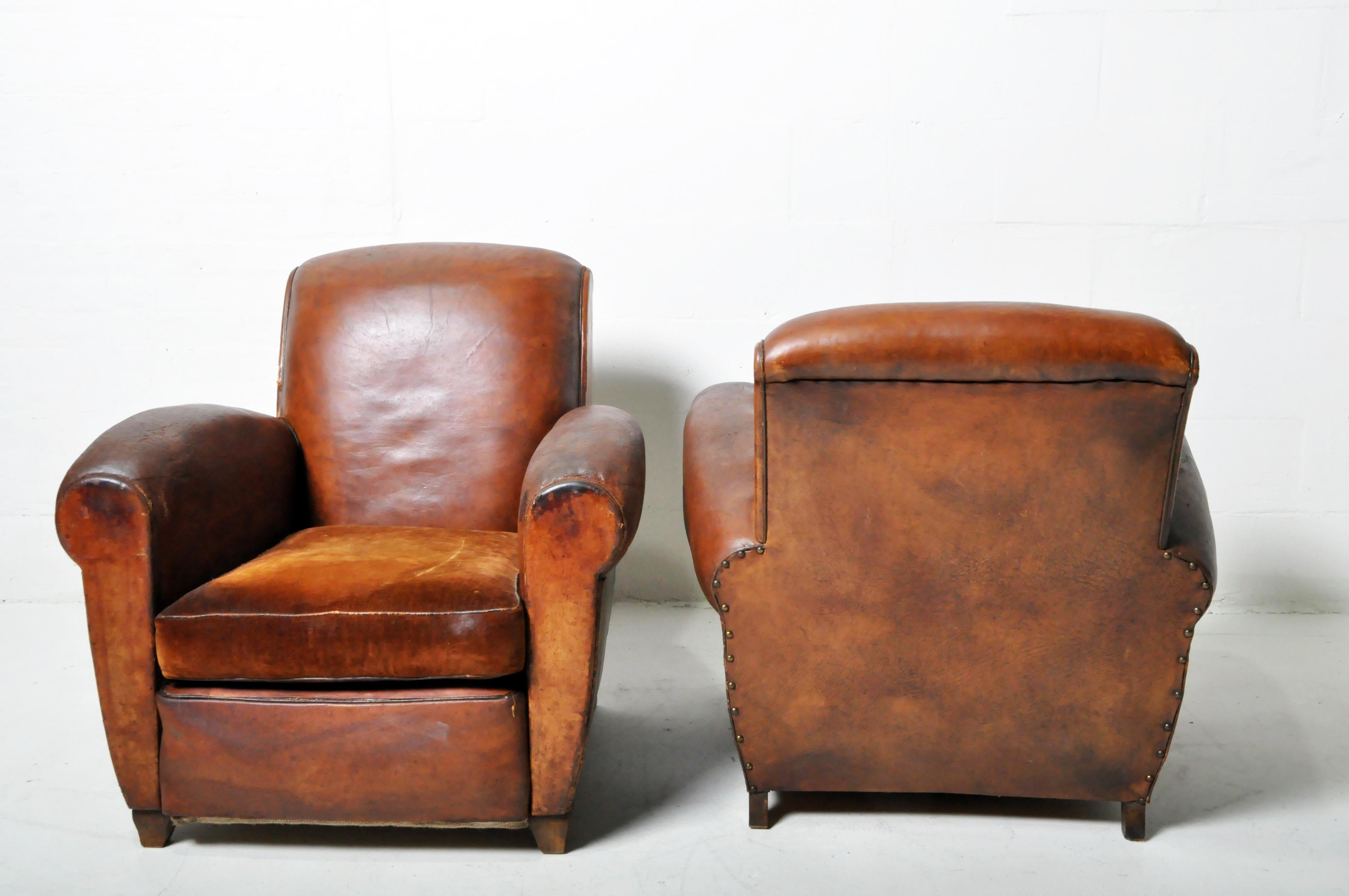 20th Century Pair of Art Deco Leather Club Chairs