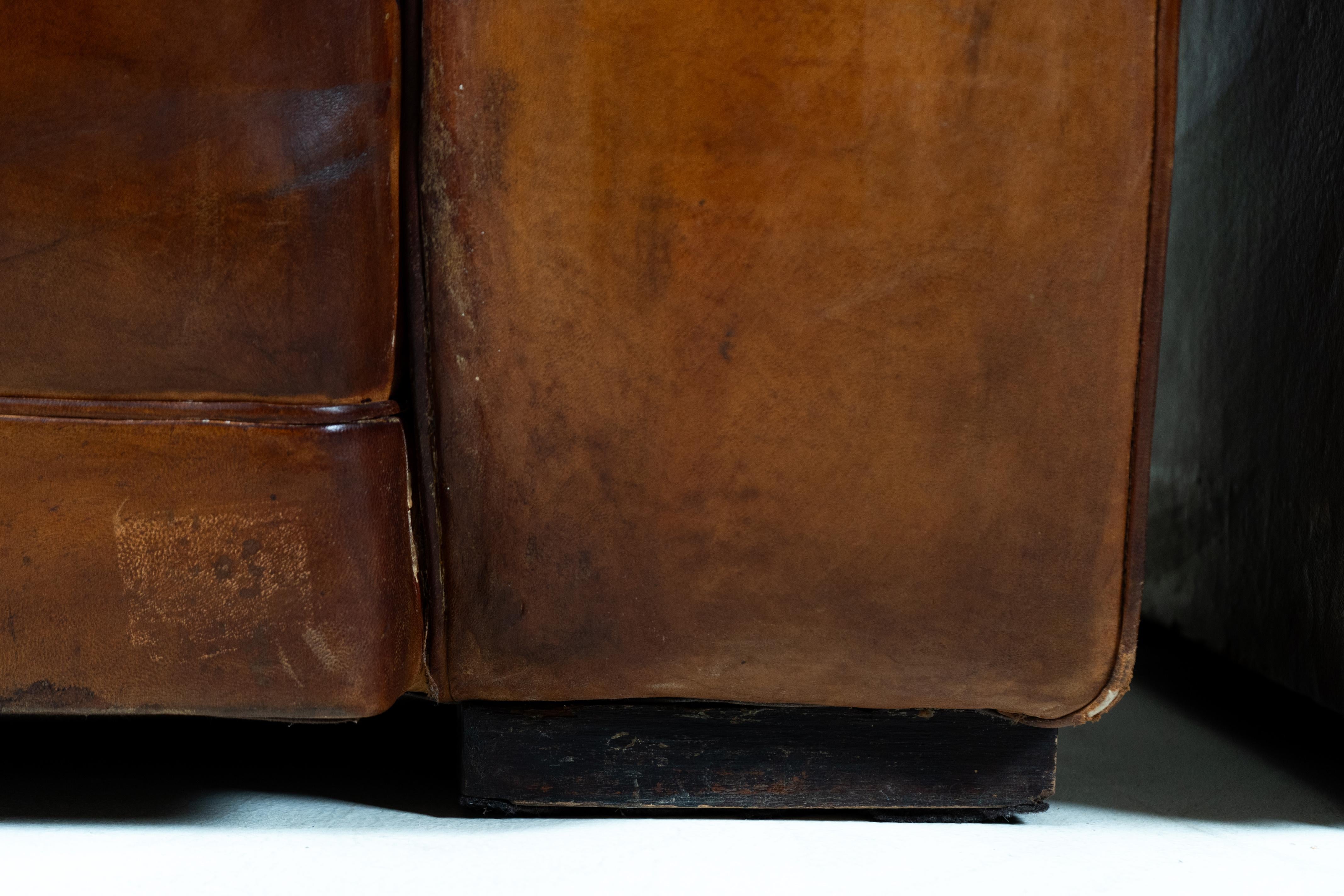20th Century A Pair of Art Deco Leather Club Chairs, France c.1930