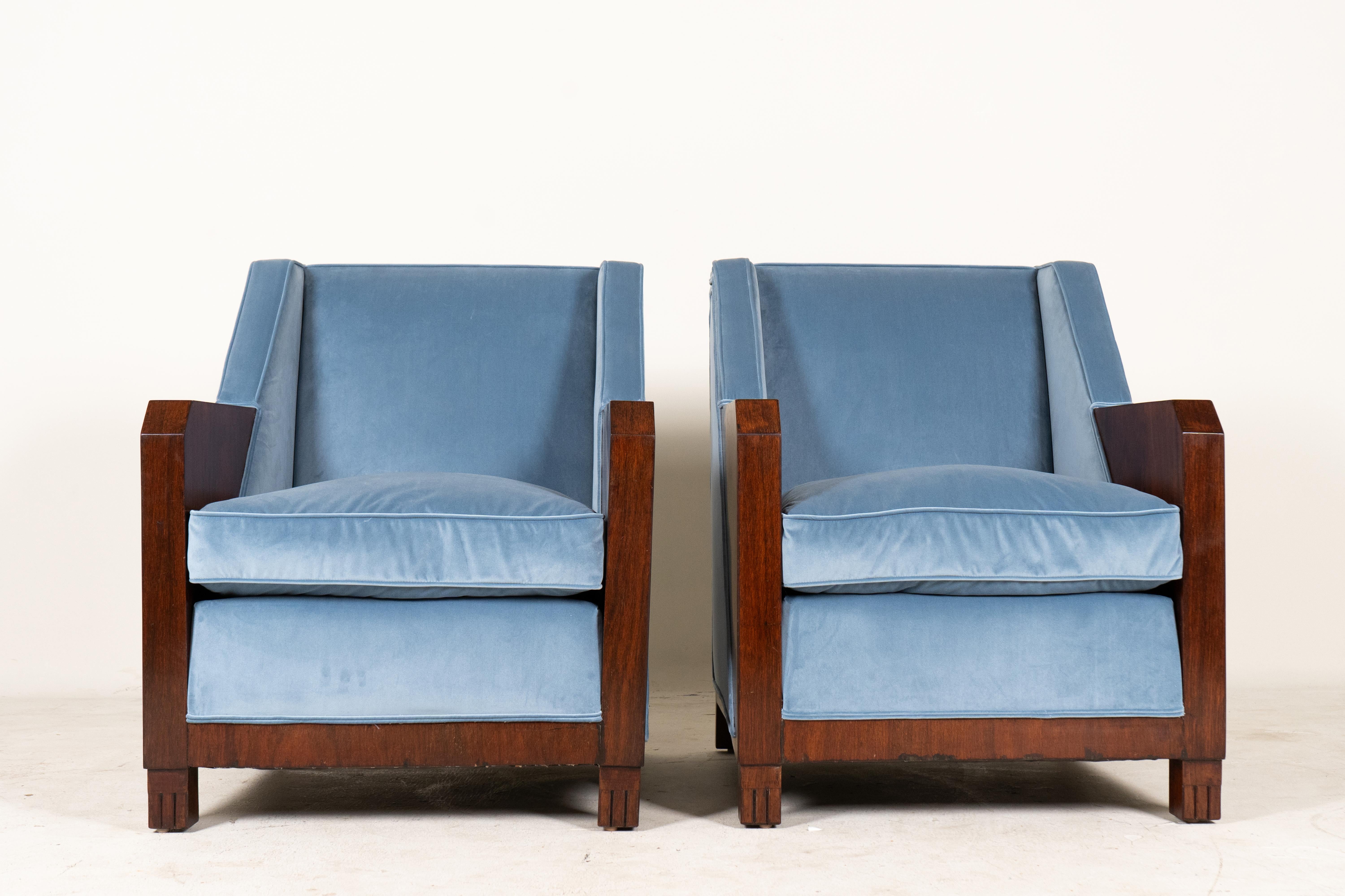 French A Pair of Art Deco Lounge Chairs by Maison Dominique  For Sale