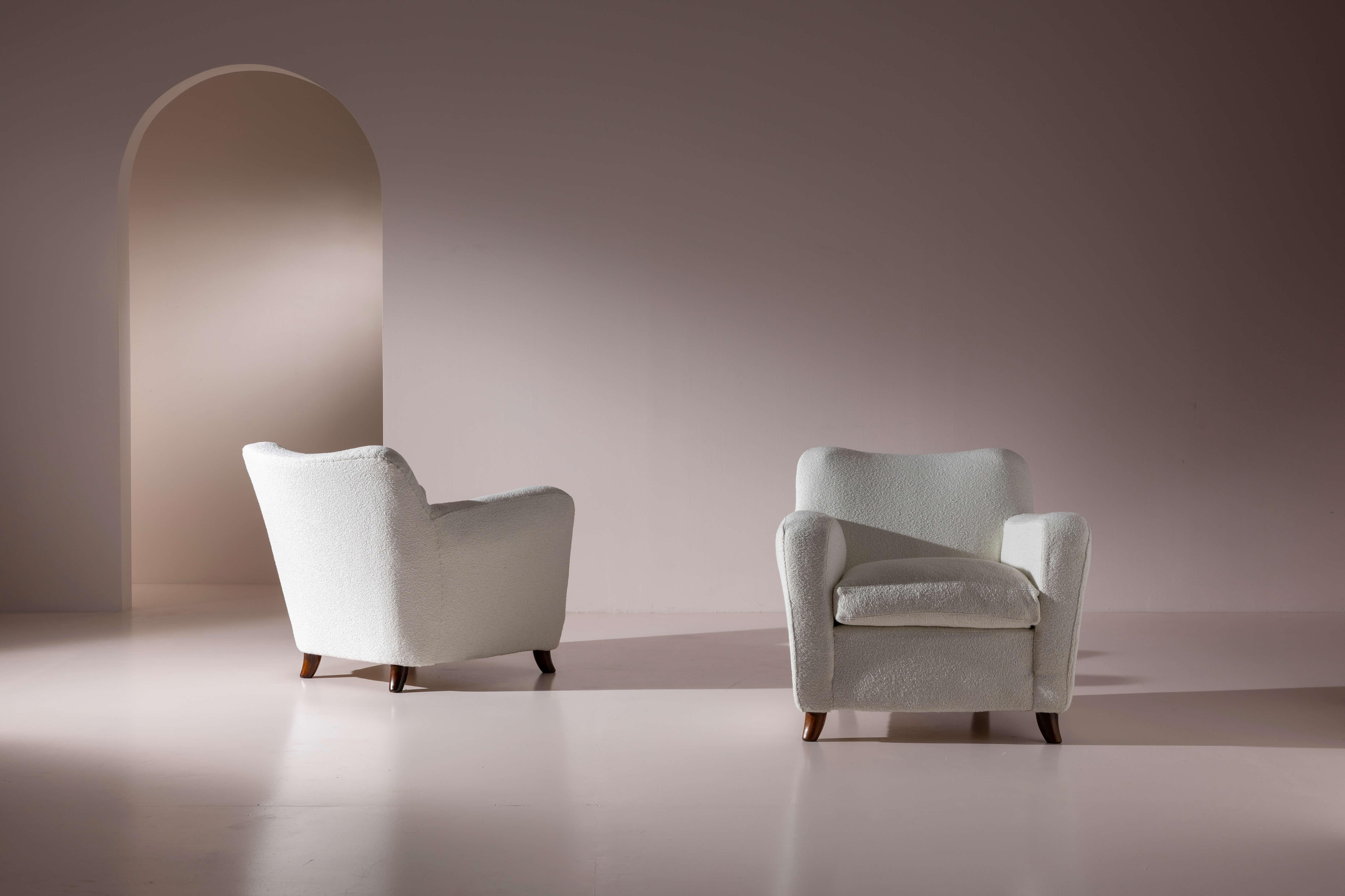 Tissu Paire de chaises longues Art déco dans le style de Guglielmo Ulrich, Italie, années 1940 en vente
