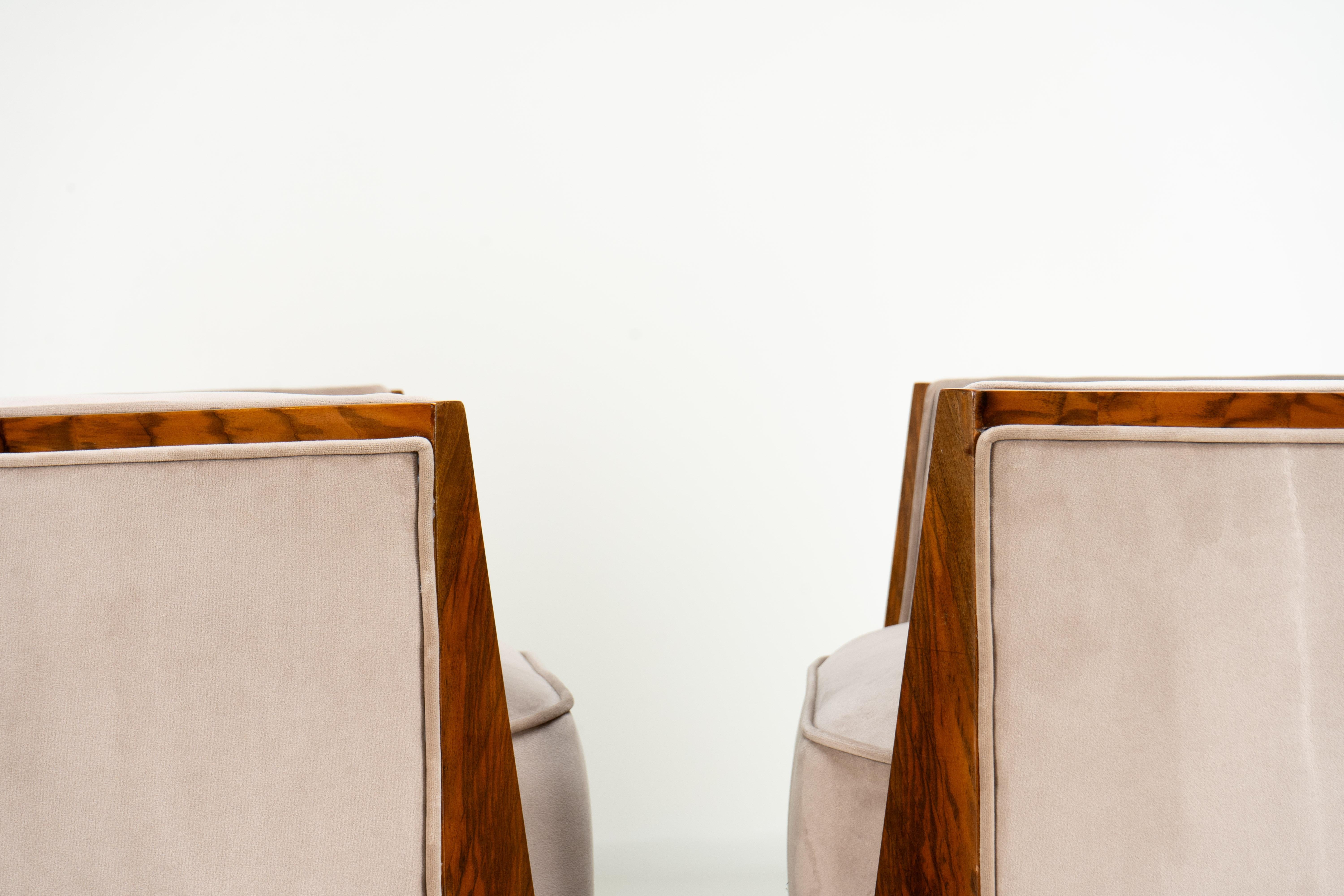 A Pair of Art Deco Lounge Chairs in the Style of Maison Dominique For Sale 4