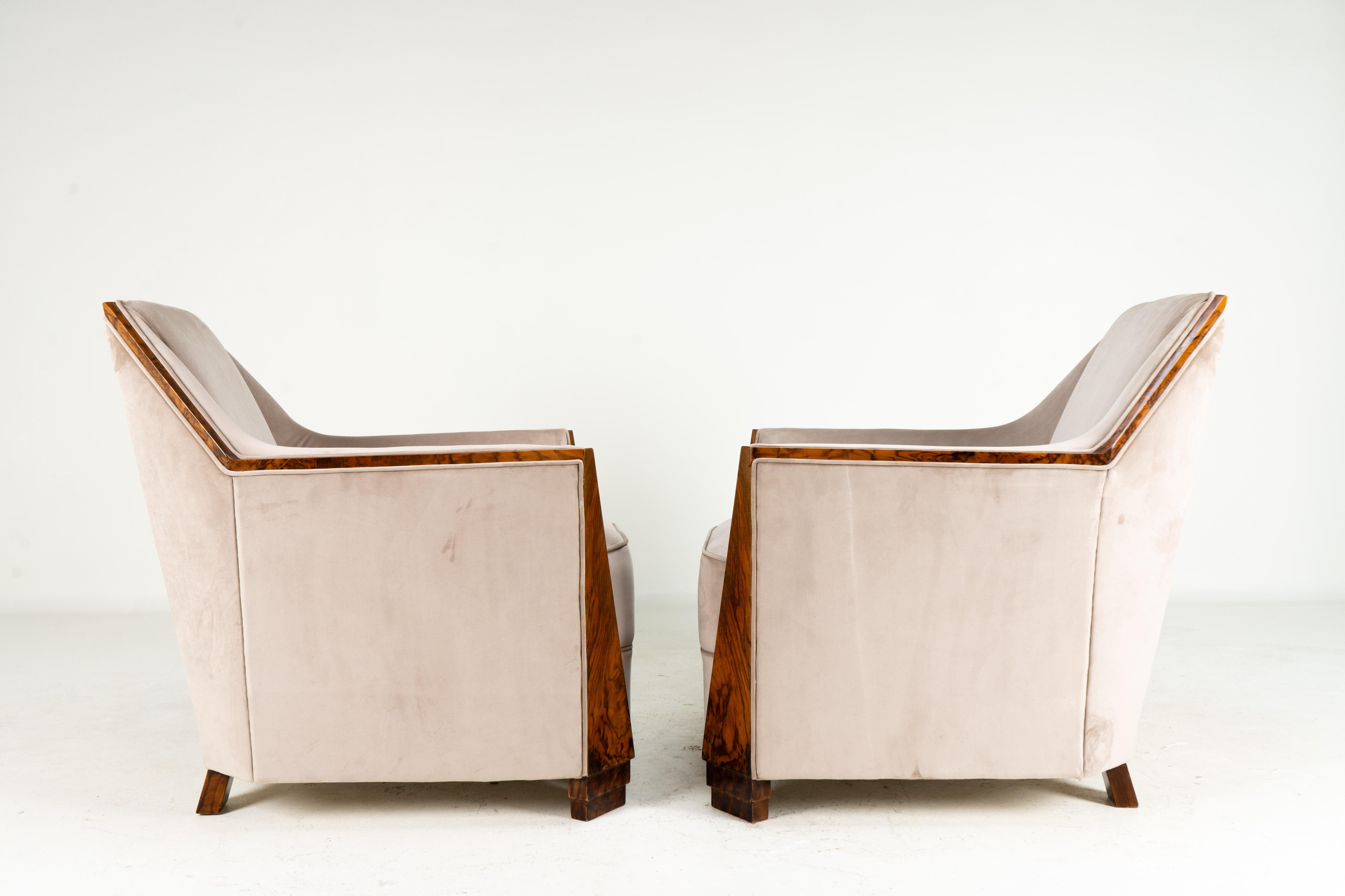 Hungarian A Pair of Art Deco Lounge Chairs in the Style of Maison Dominique For Sale