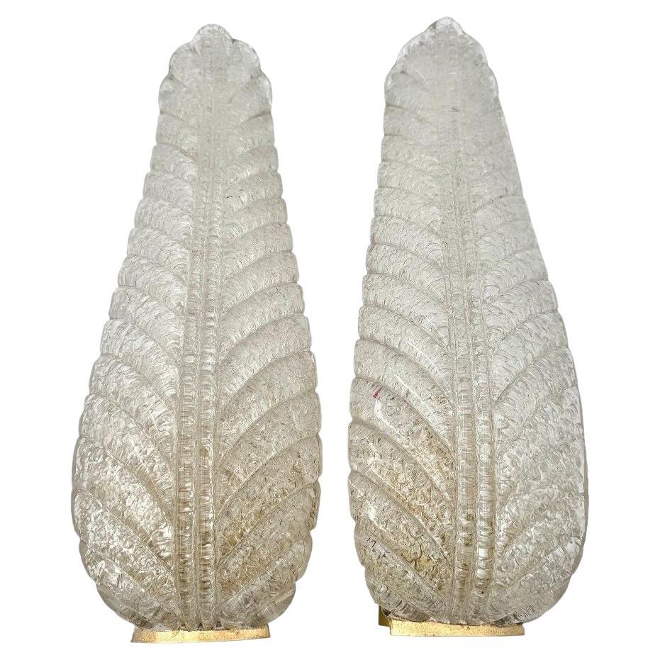 A pair of Art Deco style 1960s Barovier
Toso Murano feather wall sconces