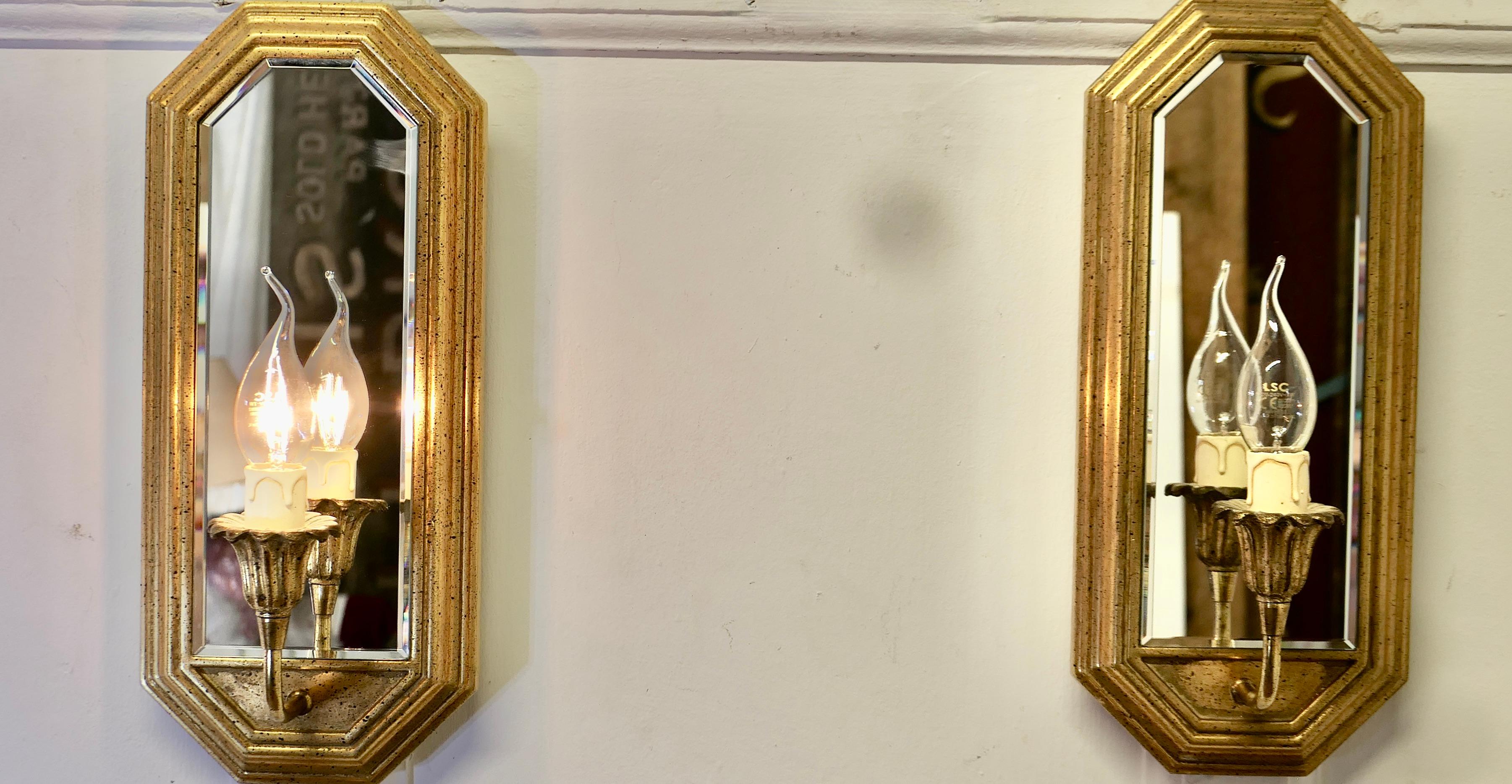 Ein Paar Art Deco Style Girandole Wall Mirror Lights  Ein hervorragendes Paar (Spiegel) im Angebot