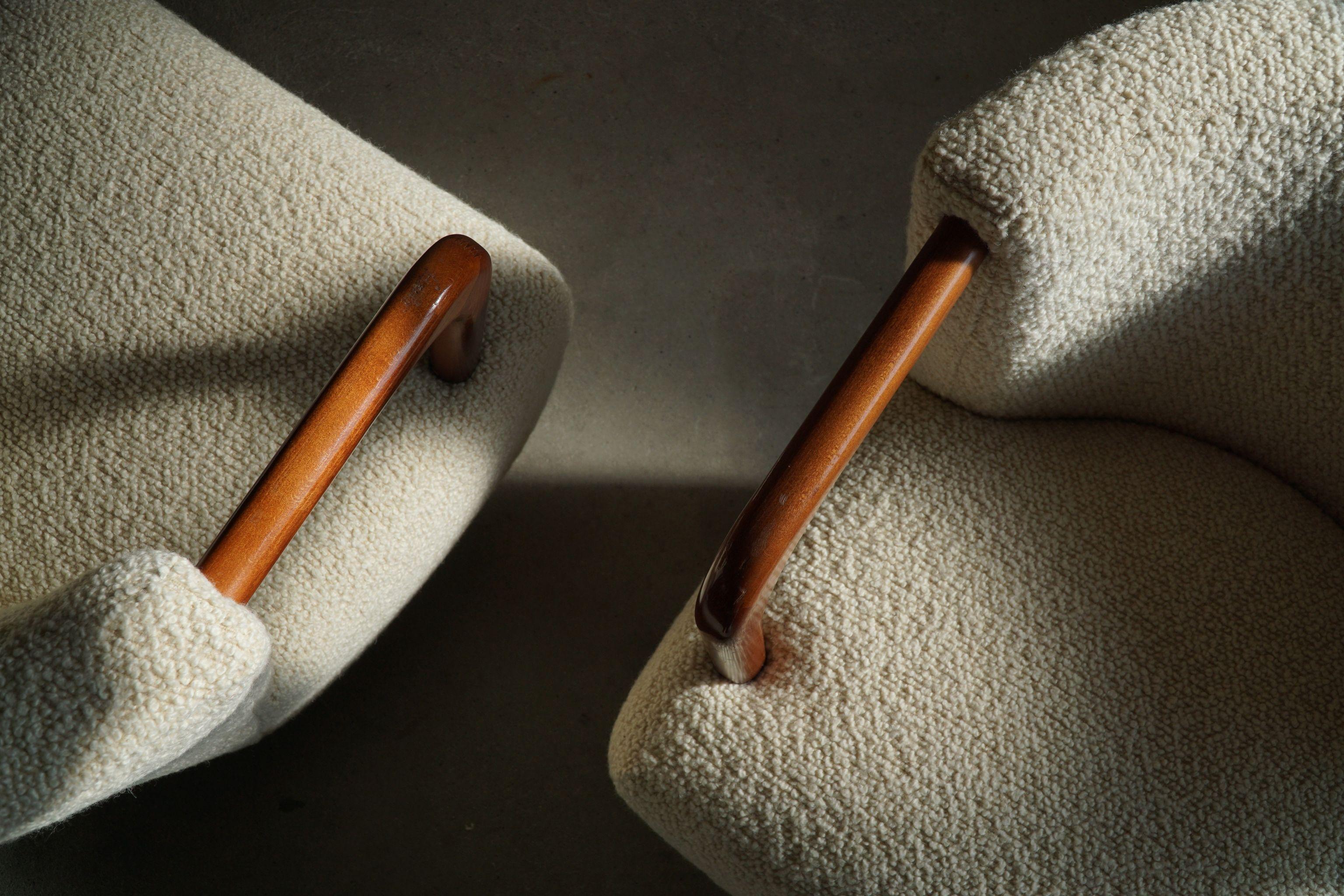 Scandinavian Modern Pair of Art Deco Style Lounge Chairs in White Bouclé, by Danish Cabinetmaker