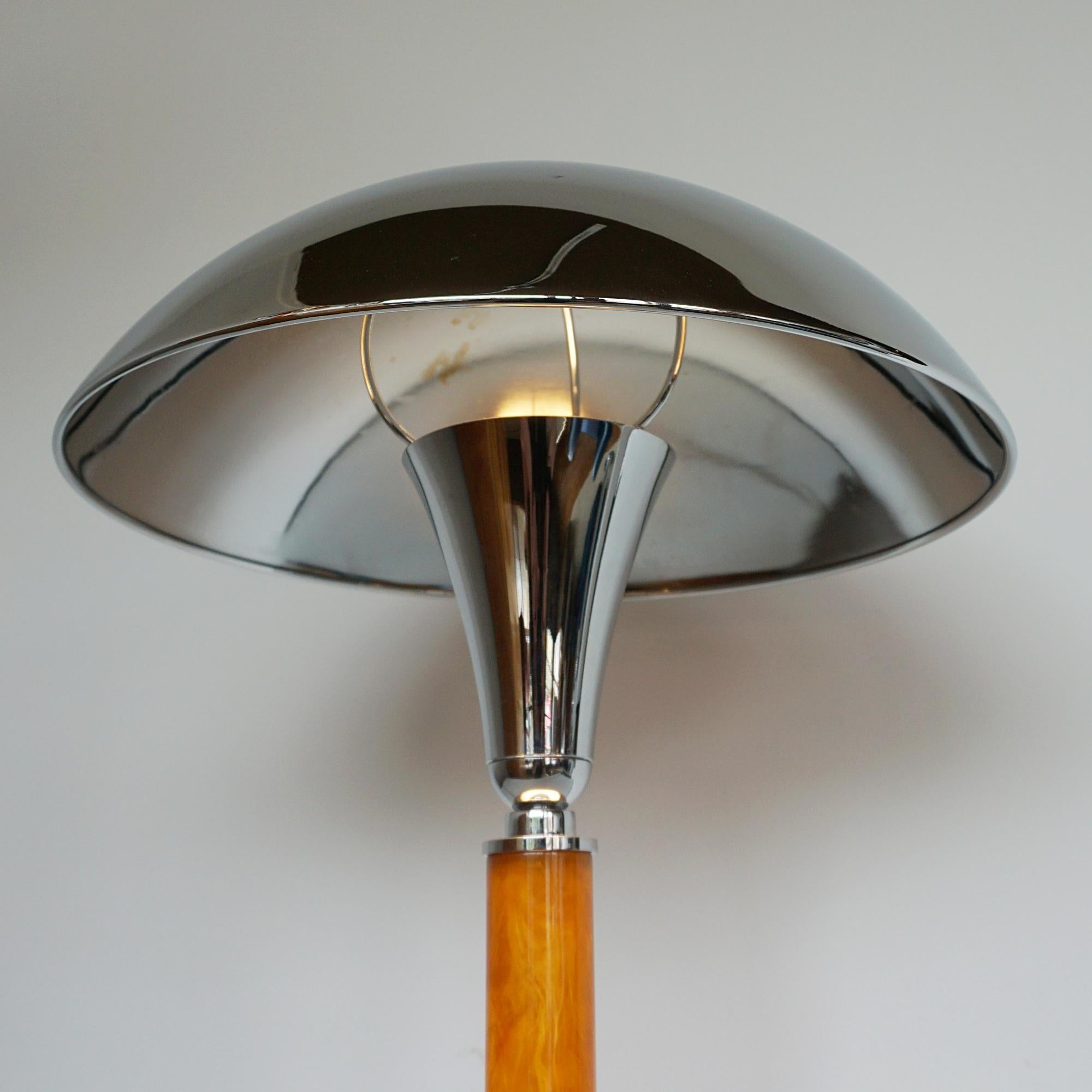 A Pair of Art Deco Style Orange Bakelite and Chrome Dome Table Lamps In Good Condition In Forest Row, East Sussex