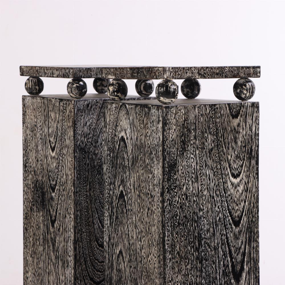 Argentine A Pair of Art Deco Style Square Cerused Oak Pedestals. For Sale