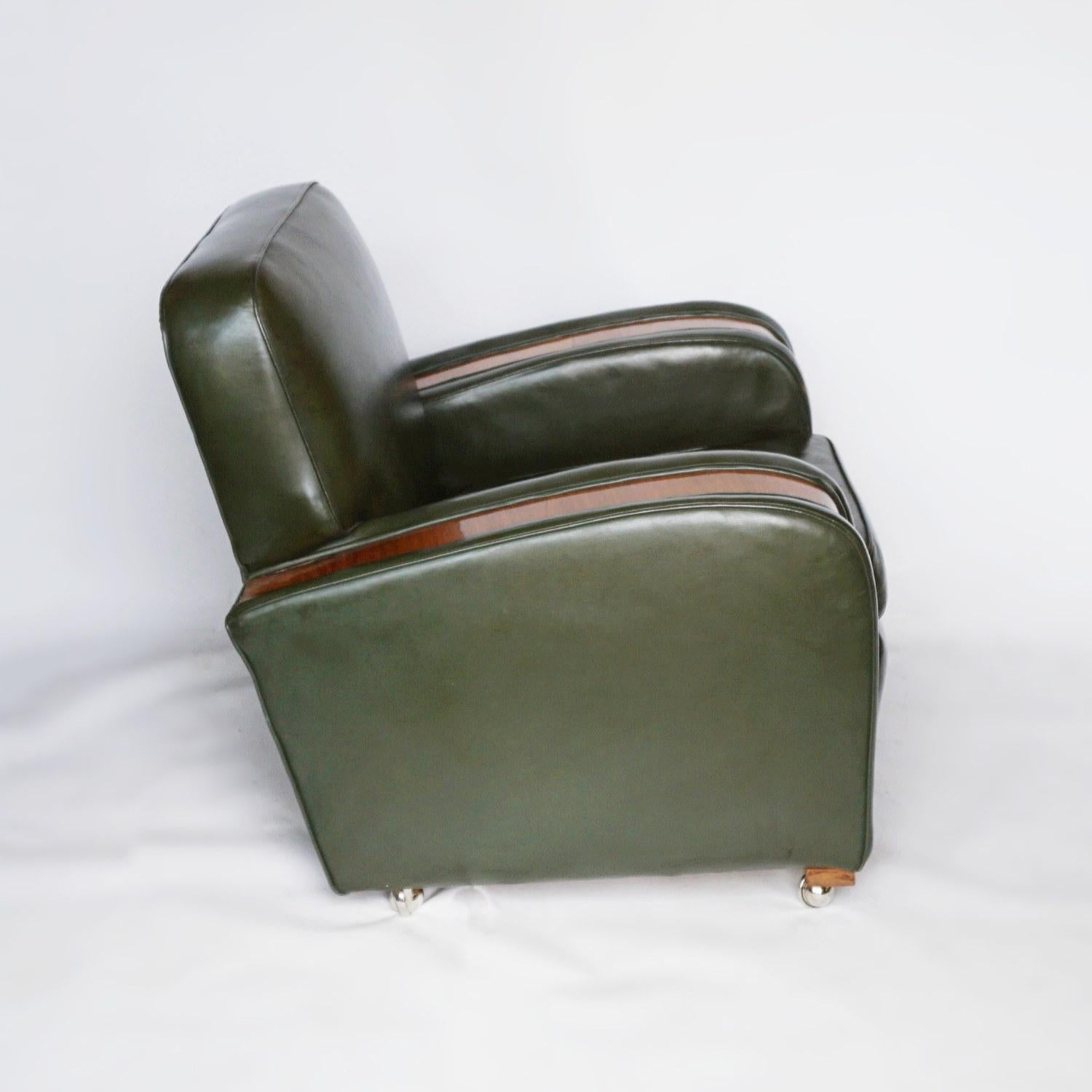 Mid-20th Century Pair of Art Deco Tank Chairs Attributed to Heal's of London