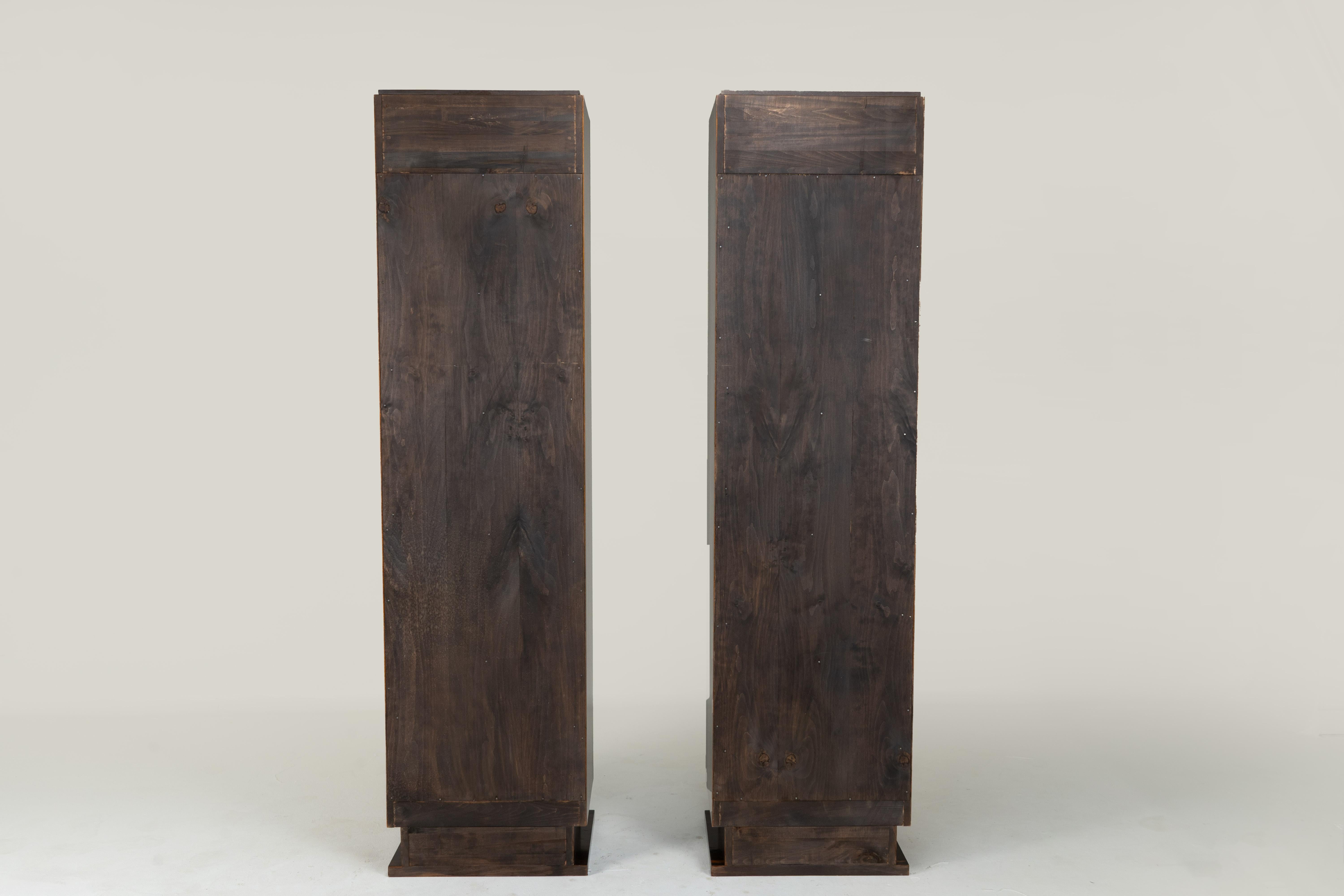 Veneer A Pair of Art Deco Tower Display Cases For Sale