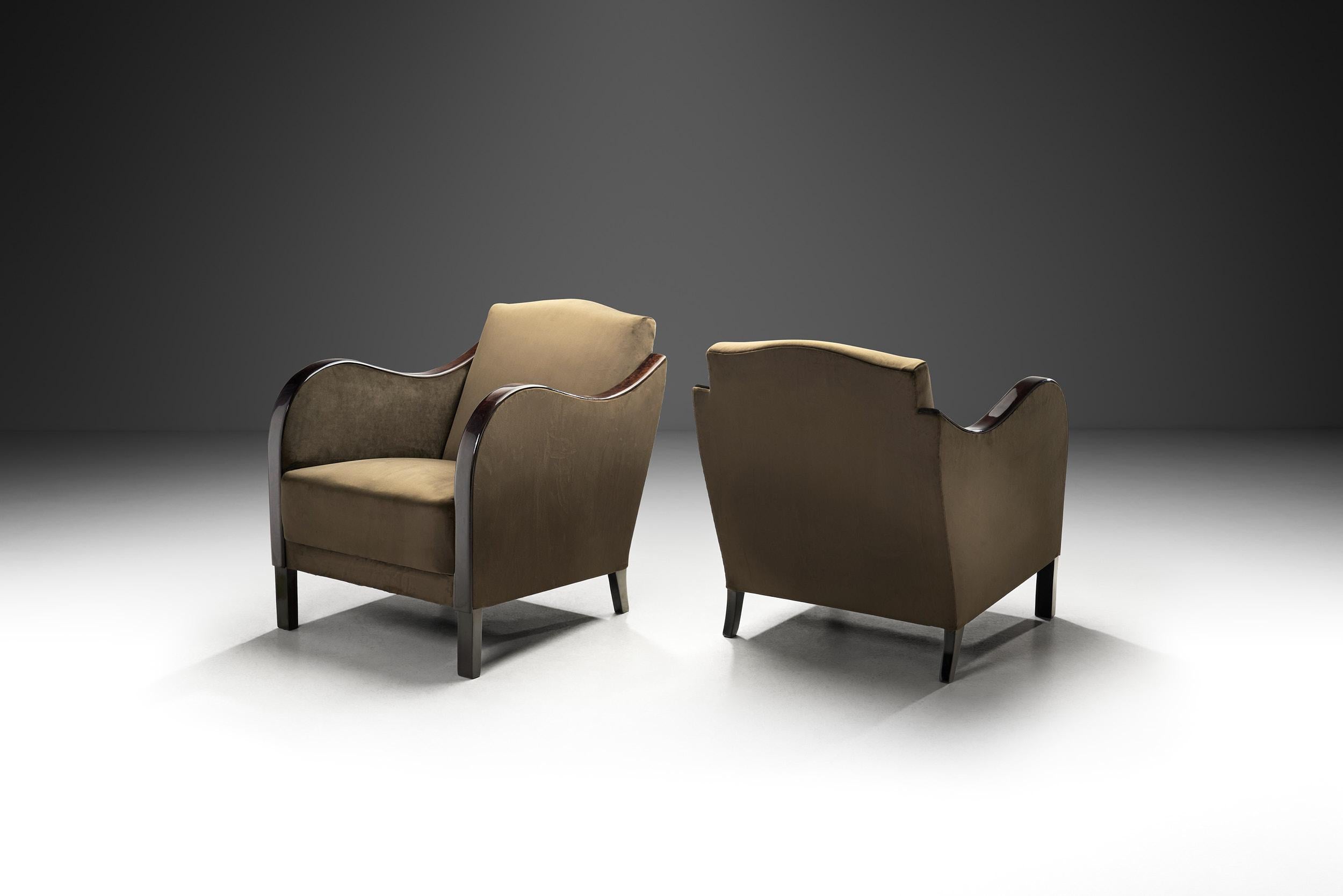 The Art Deco movement, which emerged in the 1920s and 1930s, marked a sharp departure from the ornate detailing of the preceding Art Nouveau period. Characterised by clean lines, geometric shapes, and a refined yet luxurious aesthetic, Art Deco
