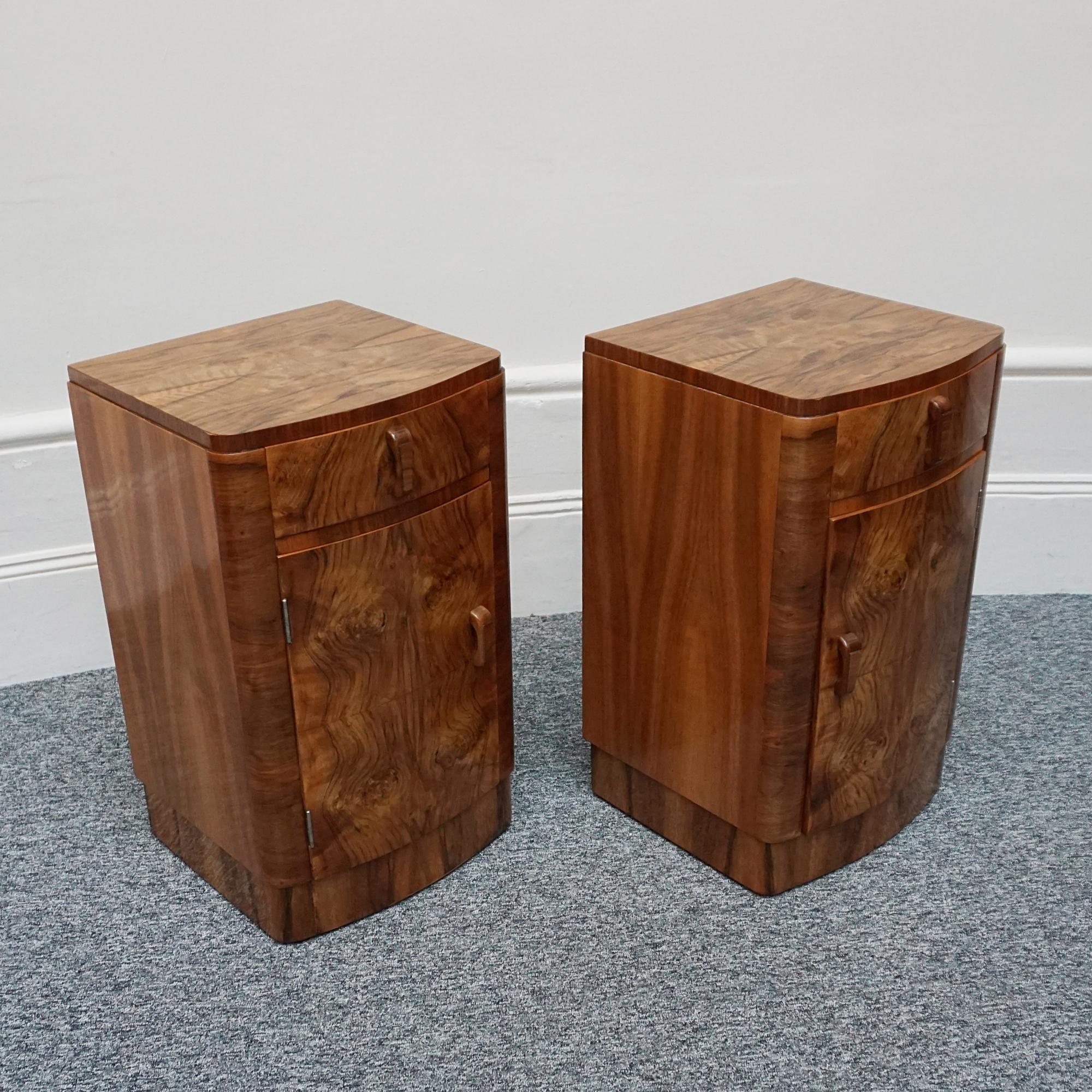 A Pair of Art Deco Walnut Bedside Cabinets 3