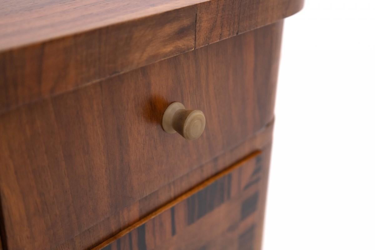 A pair of Art Deco walnut bedside tables. 2