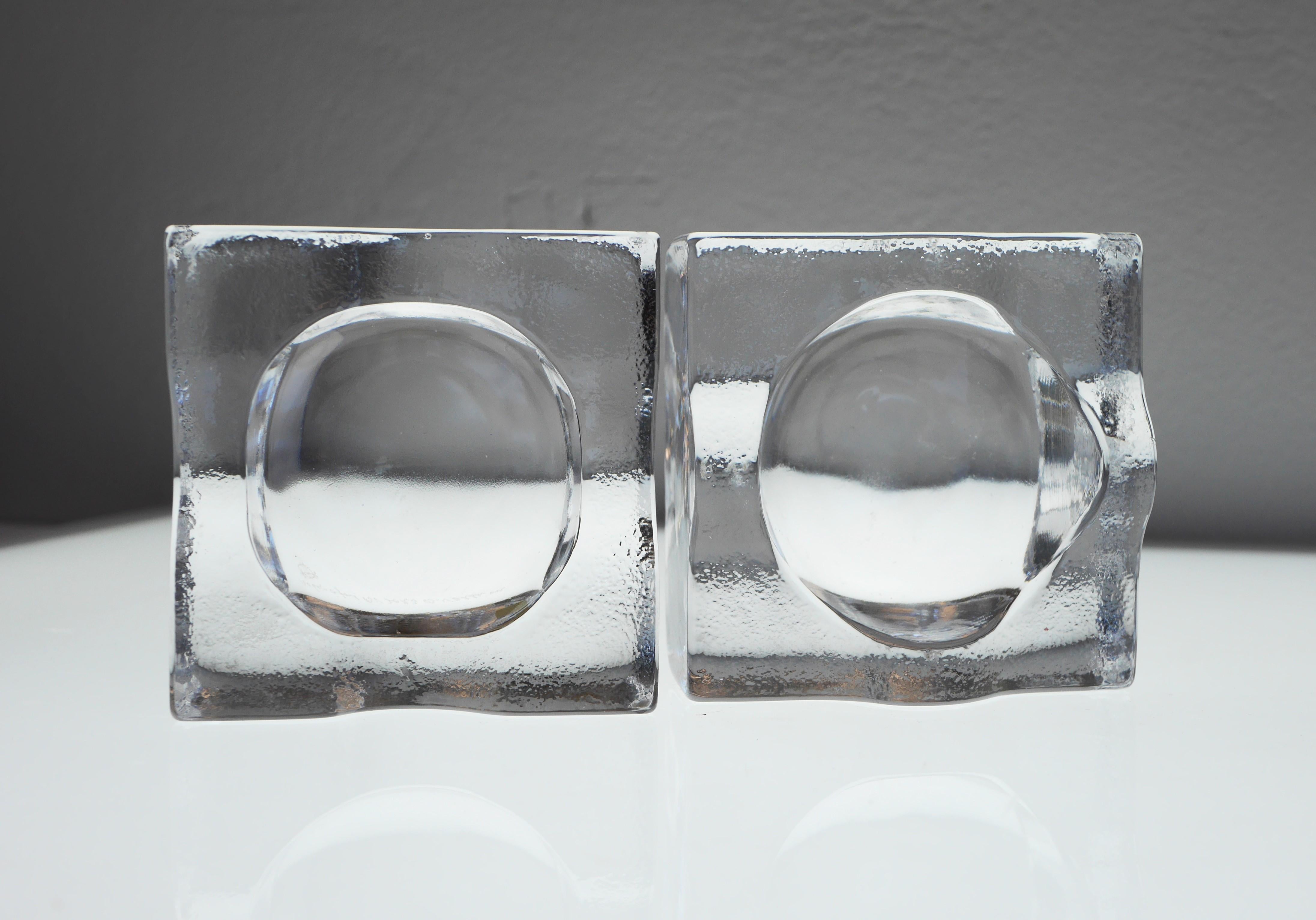 A pair of art glass bowls, known as 