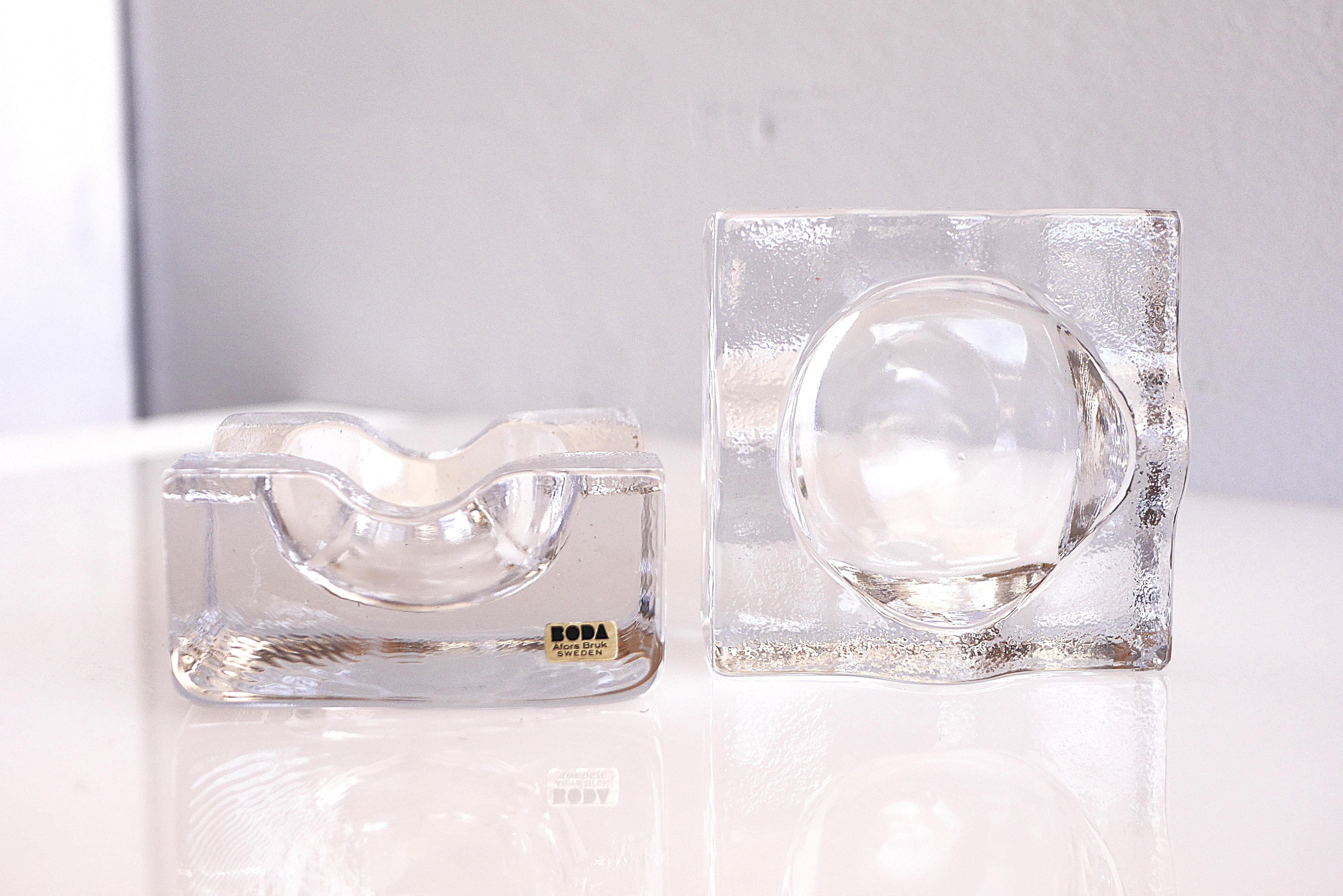 Late 20th Century A pair of art glass bowls, known as 