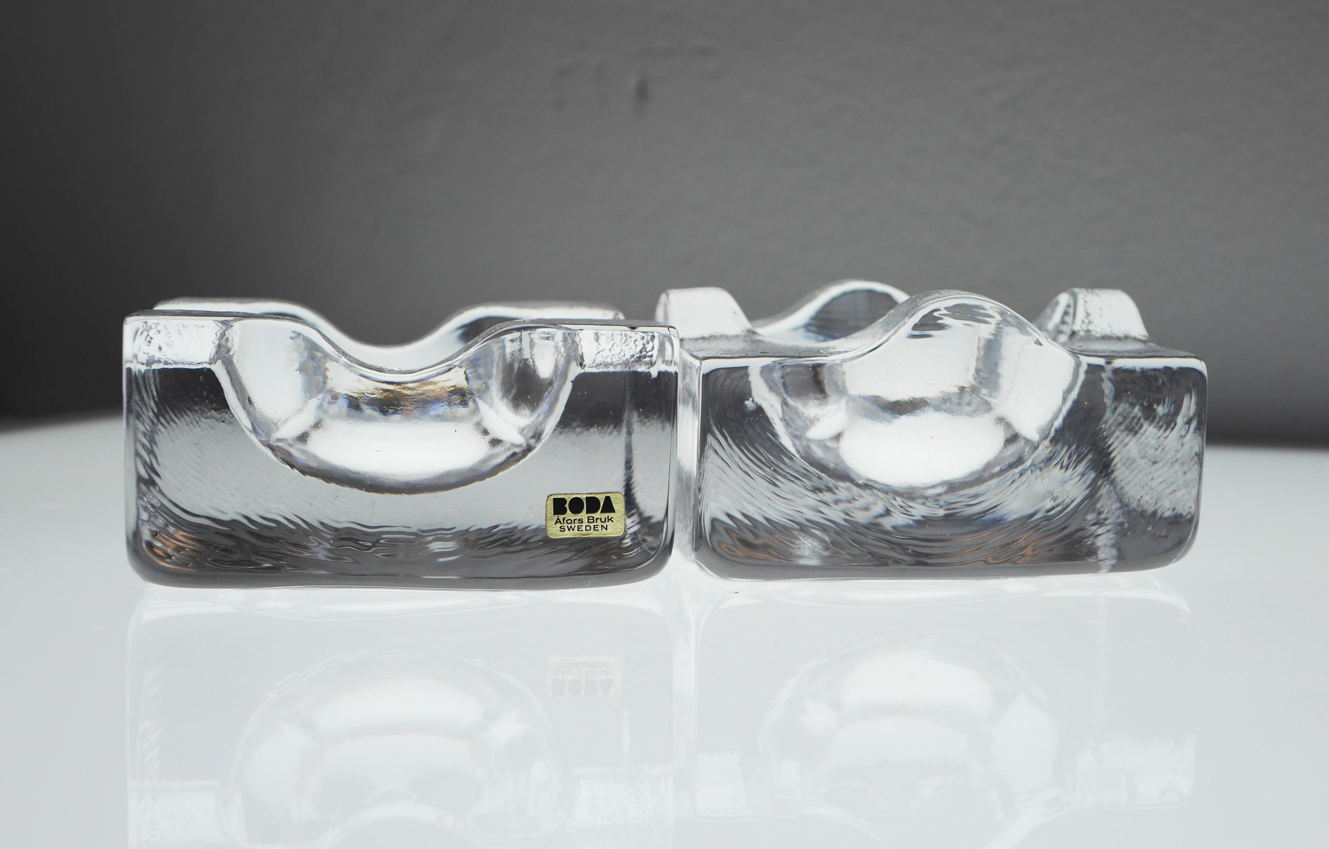Art Glass A pair of art glass bowls, known as 