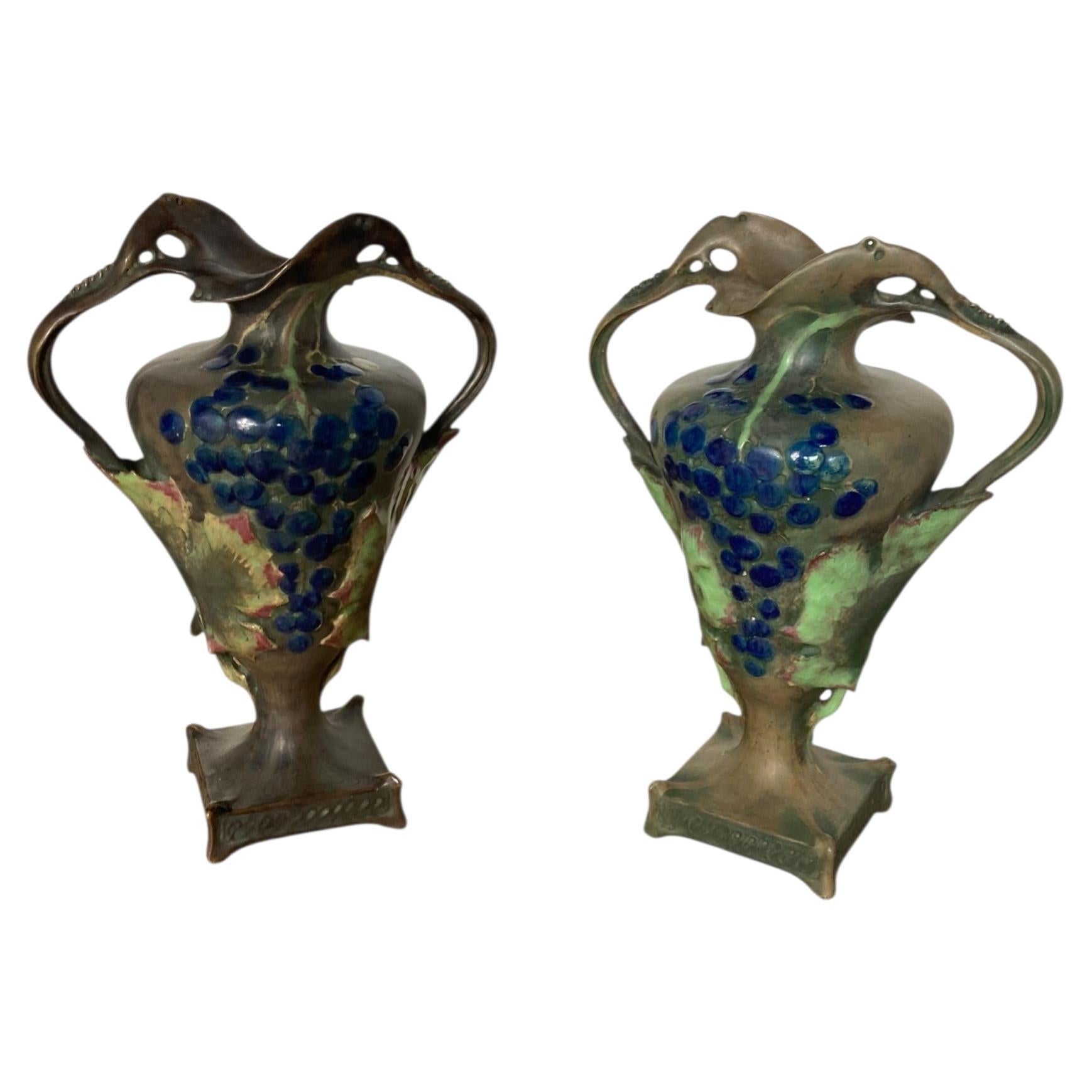 Coppia di vasi in porcellana Art Nouveau, prodotti da Amphora