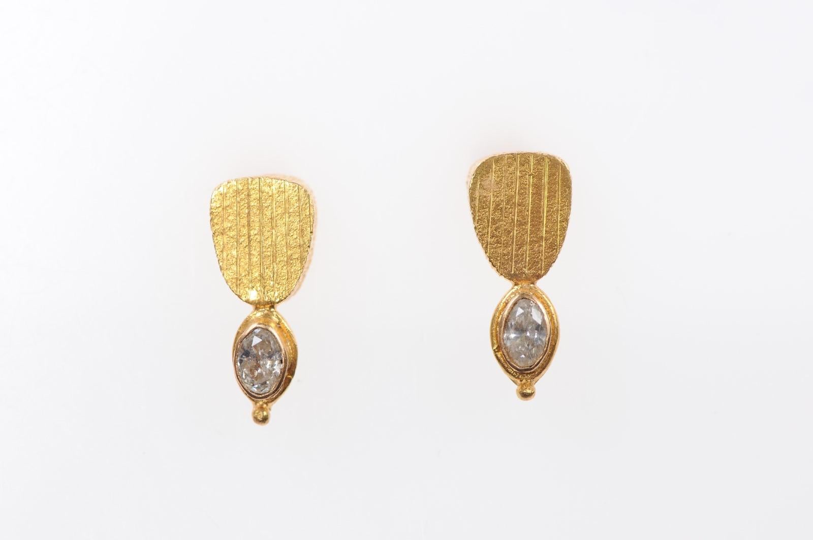 Pair of Artisan Created 22-Karat Gold and Diamond Dangling Earrings  In Good Condition In Atlanta, GA