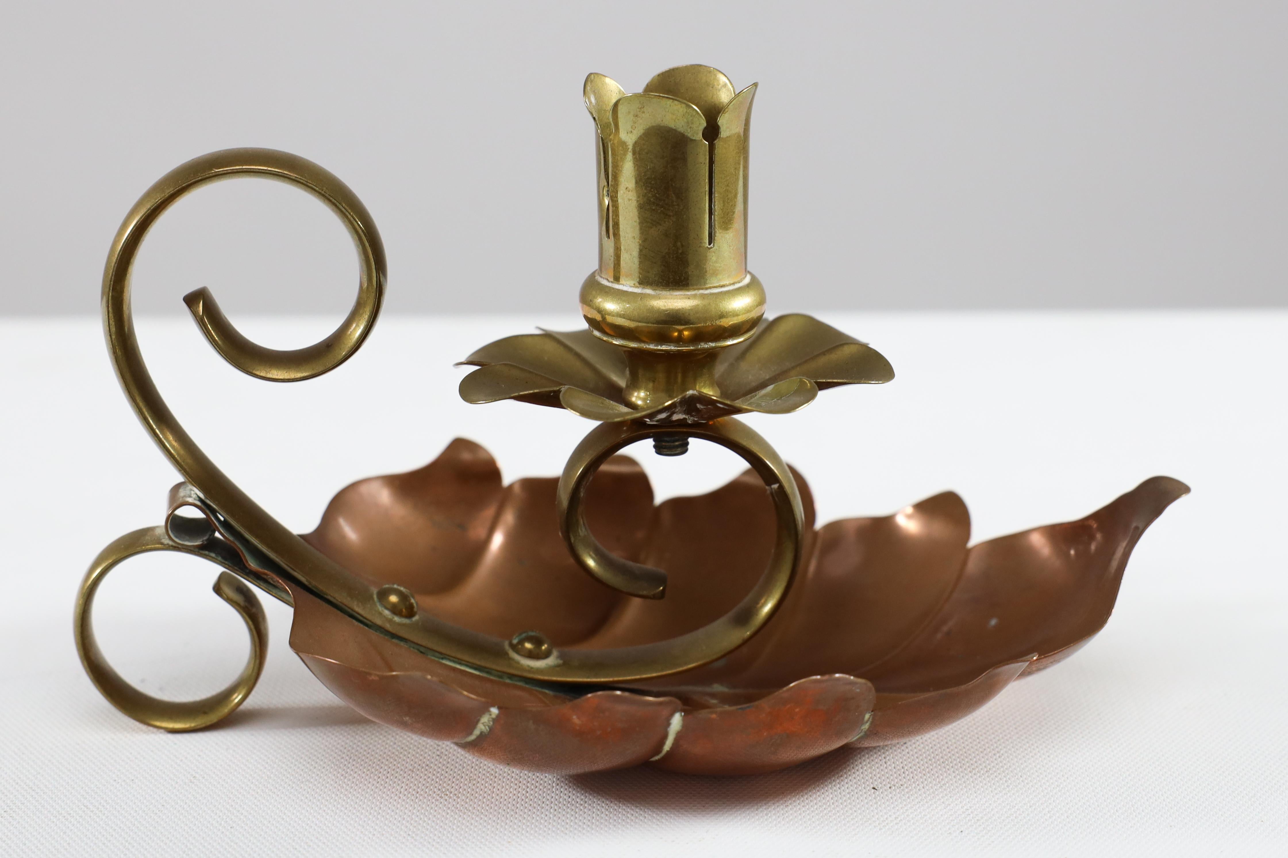 A pair of Arts and Crafts copper and brass lily pad candle night lights. For Sale 5