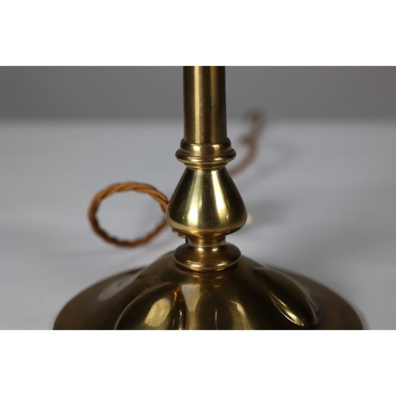Pair of Arts & Crafts copper table lamps with three repousse hearts to the base For Sale 2