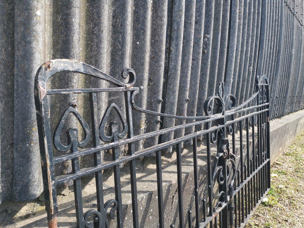 Pair of Arts & Crafts Hand Forged Iron Gates with Sweeping Top Rails 1