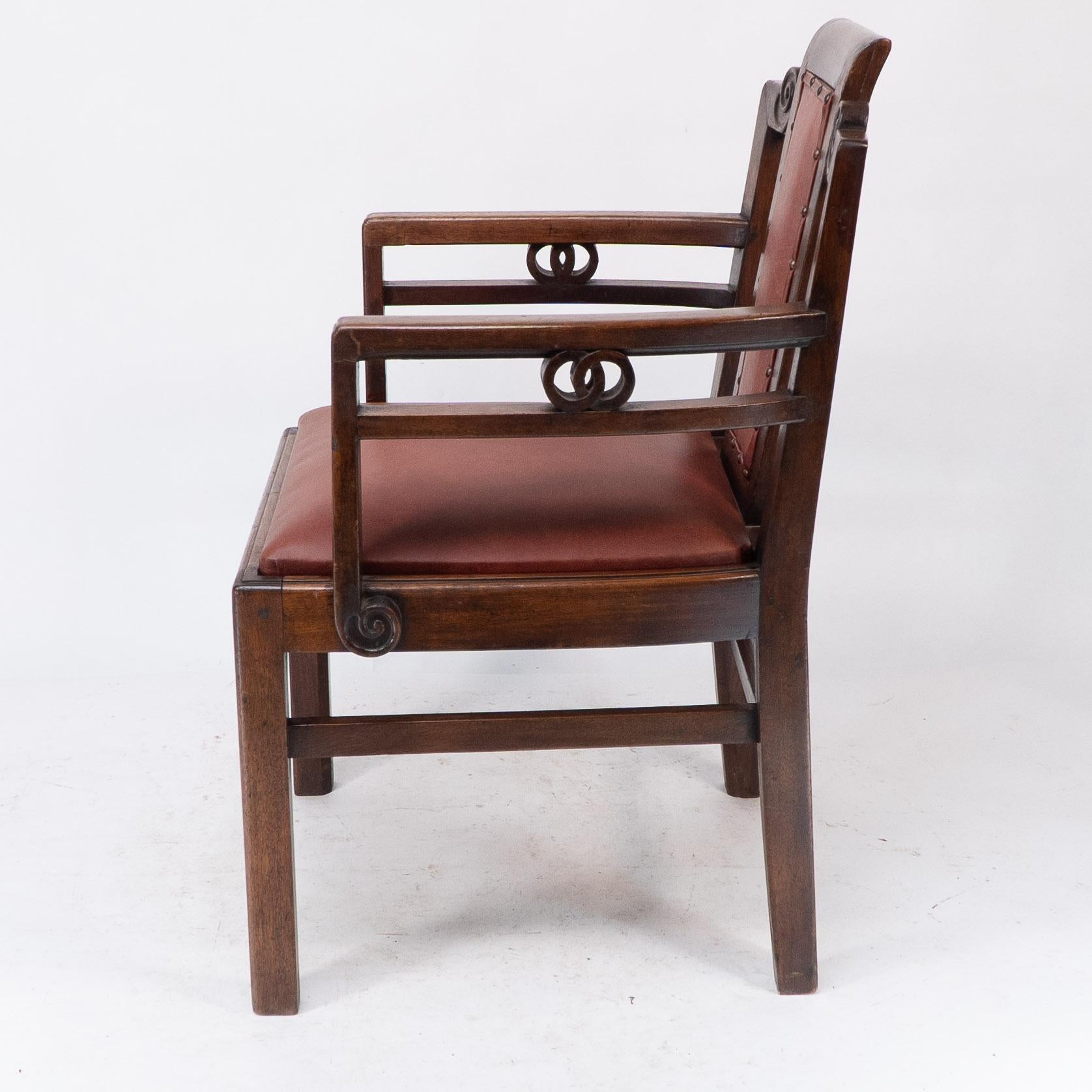 20th Century Sir Frank Brangwyn attr. Pair of Arts & Crafts mahogany armchairs Chinese style For Sale