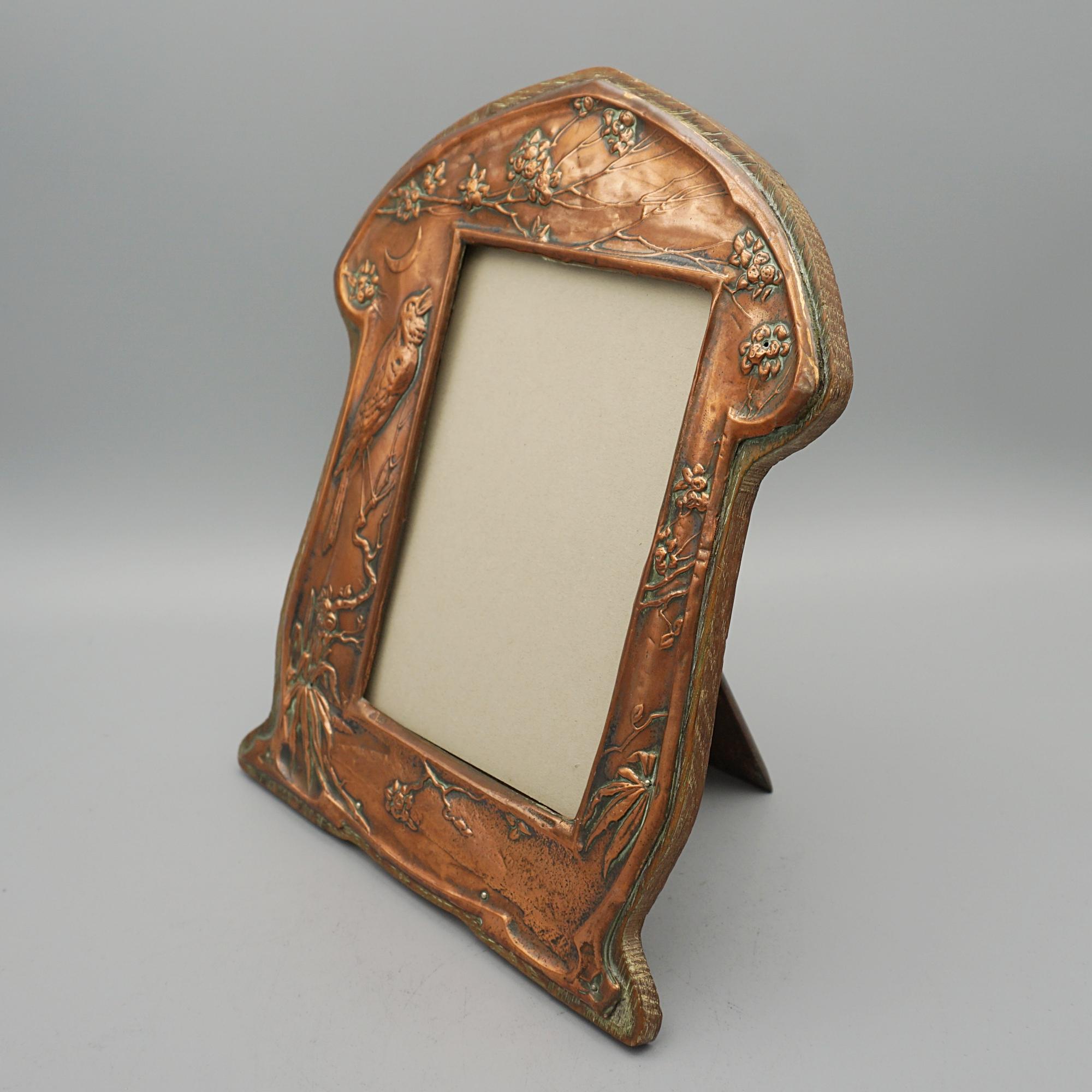 A Pair of Arts & Crafts Copper Picture Frames In Good Condition In Forest Row, East Sussex