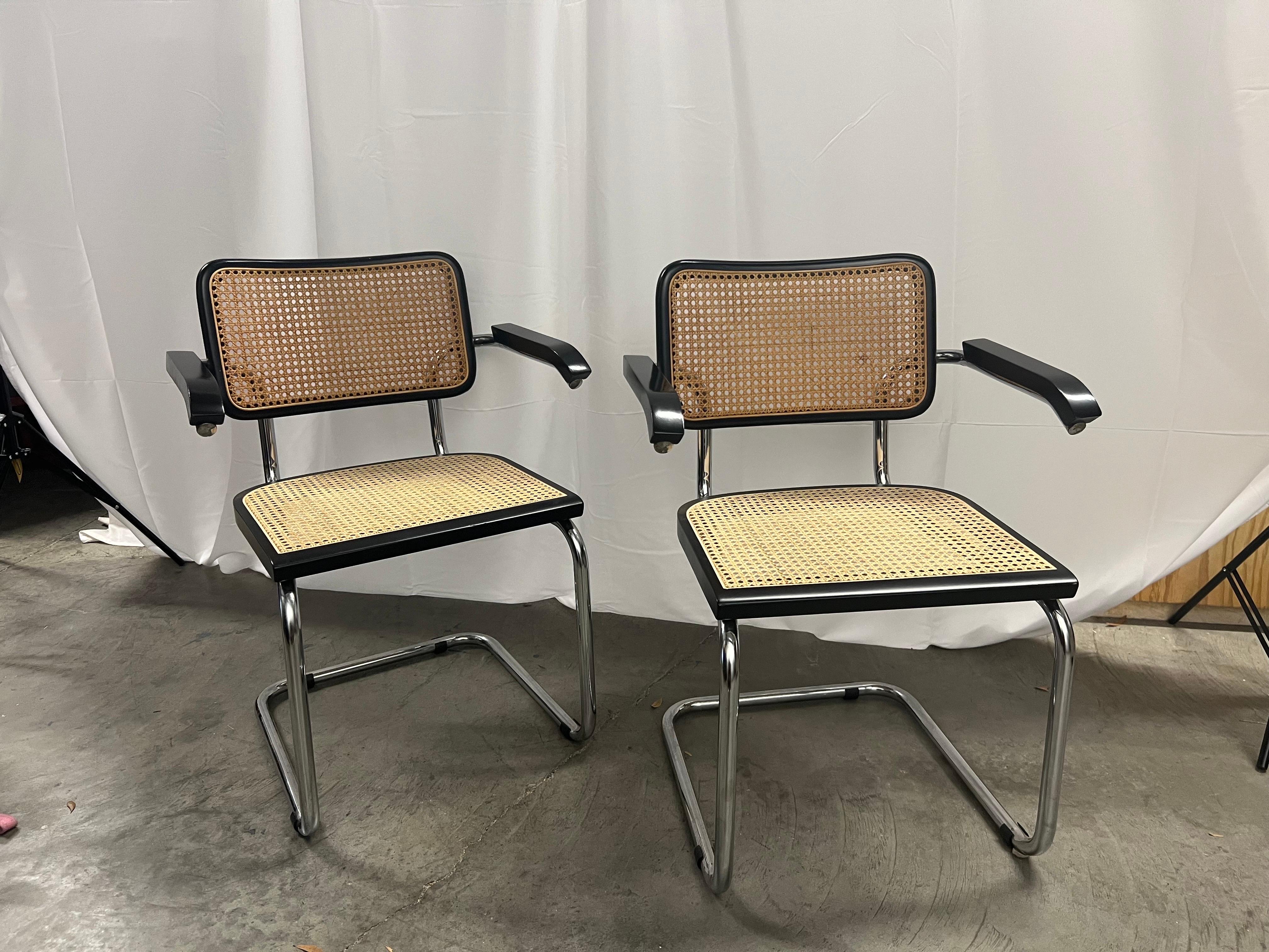 A pair of Bahaus Marcel Breuer Attributed Cesca Chairs S64 For Sale 2