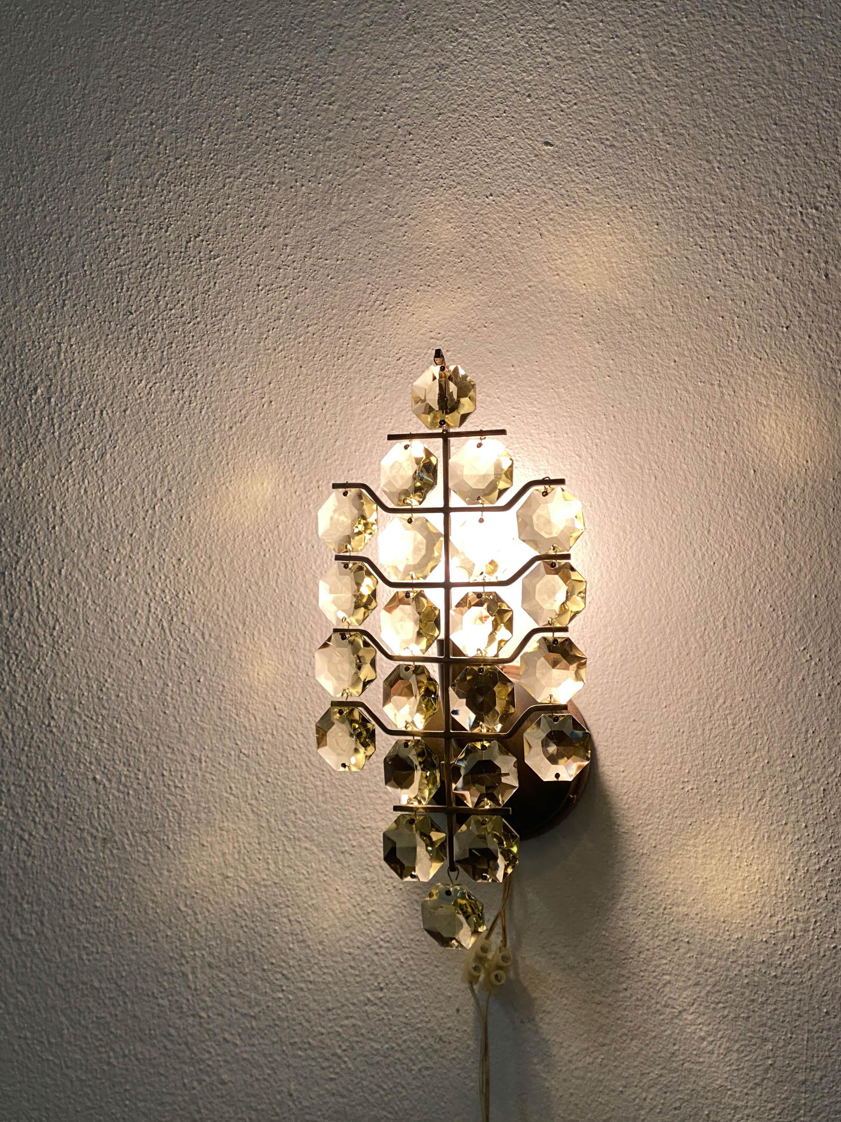 A Pair of Bakalowits Sconces Wall Lights, Brass Crystal Glass, 1960s For Sale 2