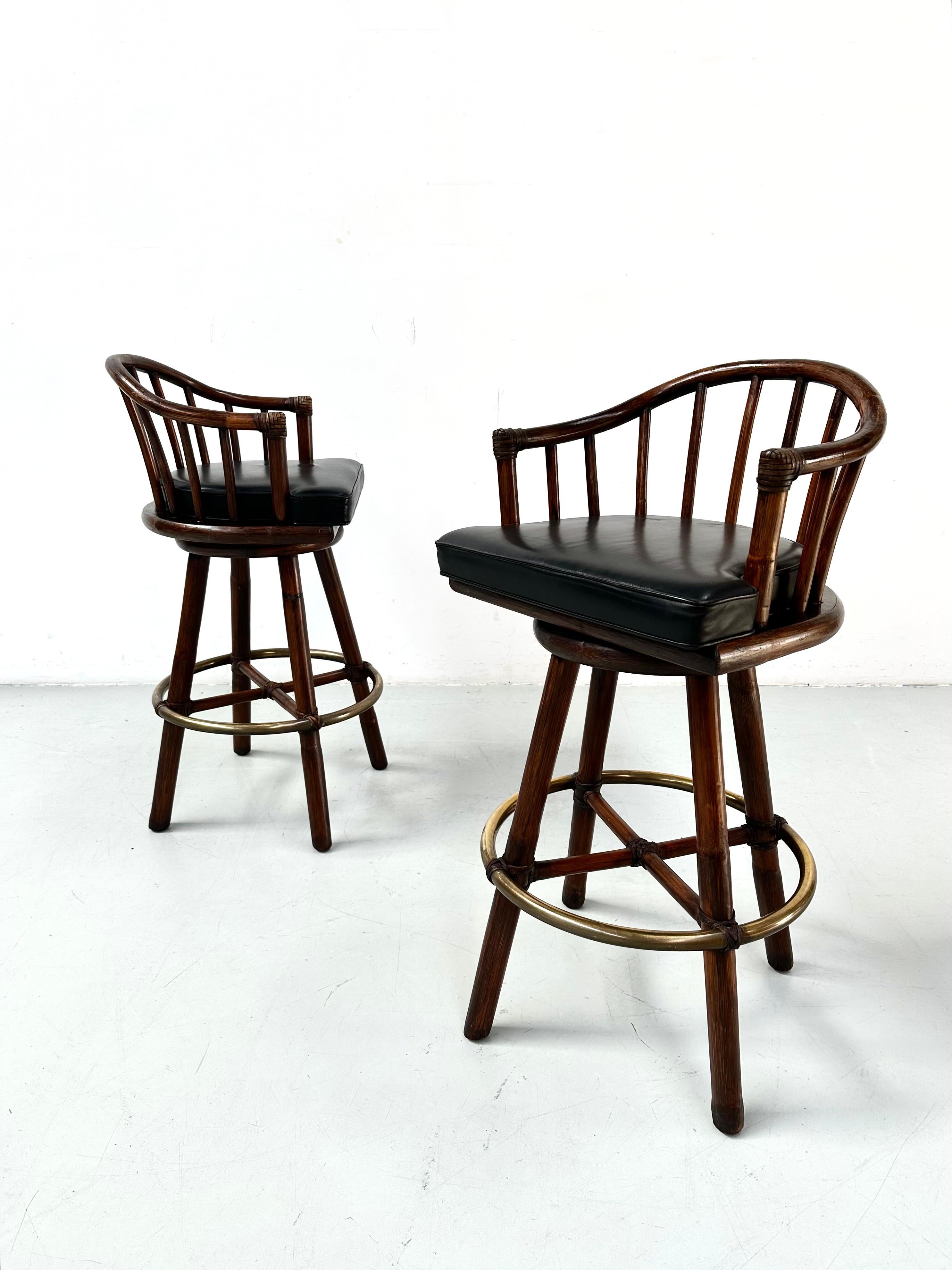 A pair of Bamboo Bar Stools with Brass by Hans Kaufeld for McGuire , 1970s. For Sale 4