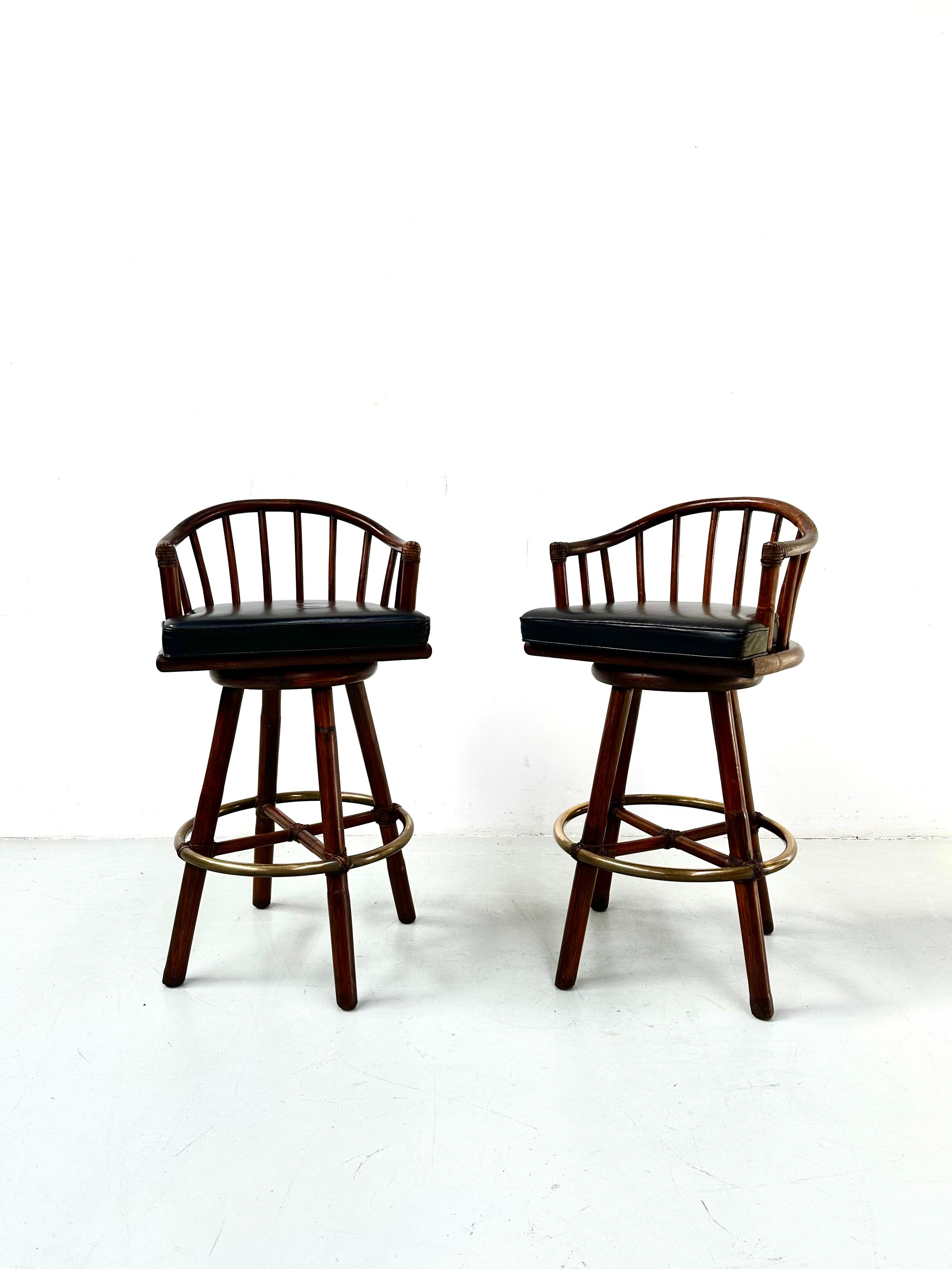 A pair of Bamboo Bar Stools with Brass by Hans Kaufeld for McGuire , 1970s. For Sale 10