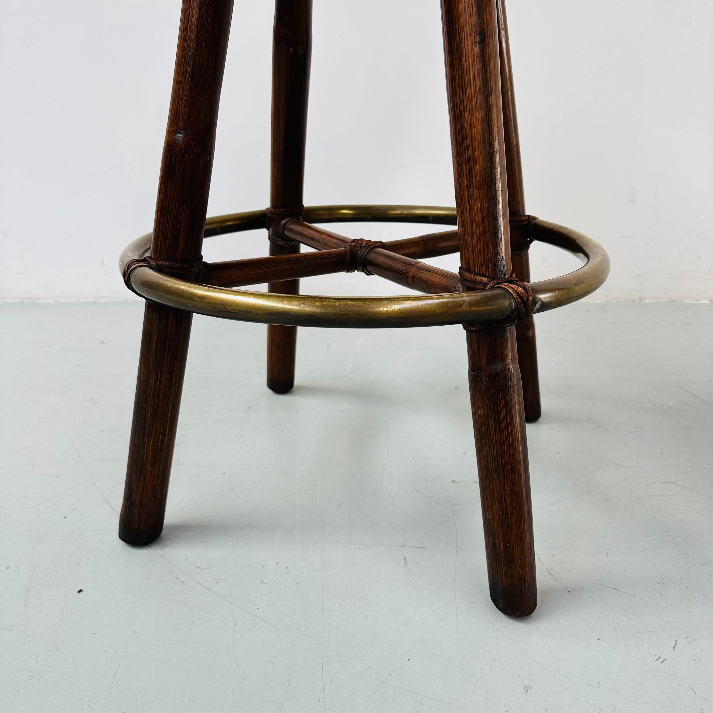 A pair of Bamboo Bar Stools with Brass by Hans Kaufeld for McGuire , 1970s. For Sale 1