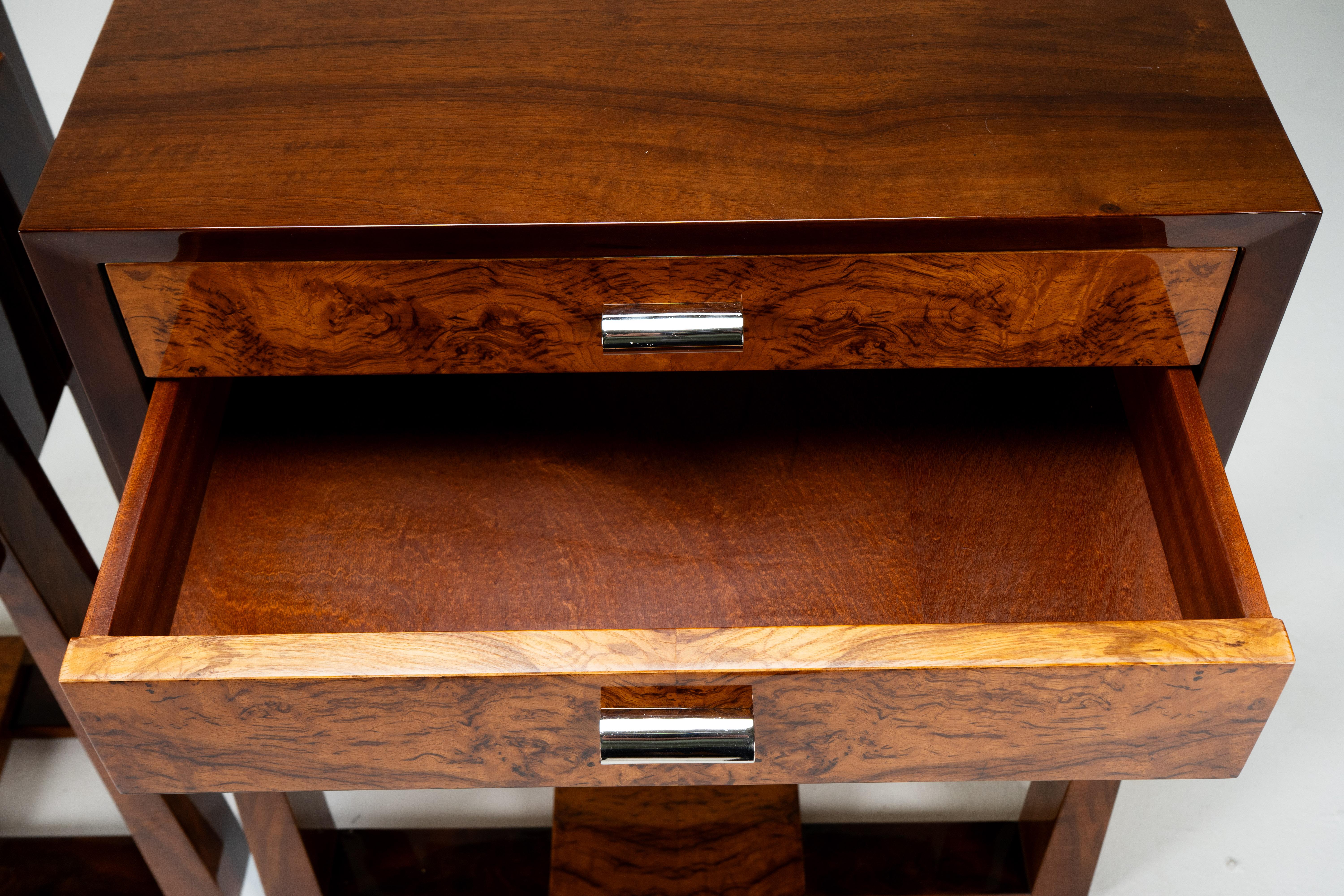 A Pair of Bauhaus-Inspired Bed Side Chests With 3 drawers For Sale 4