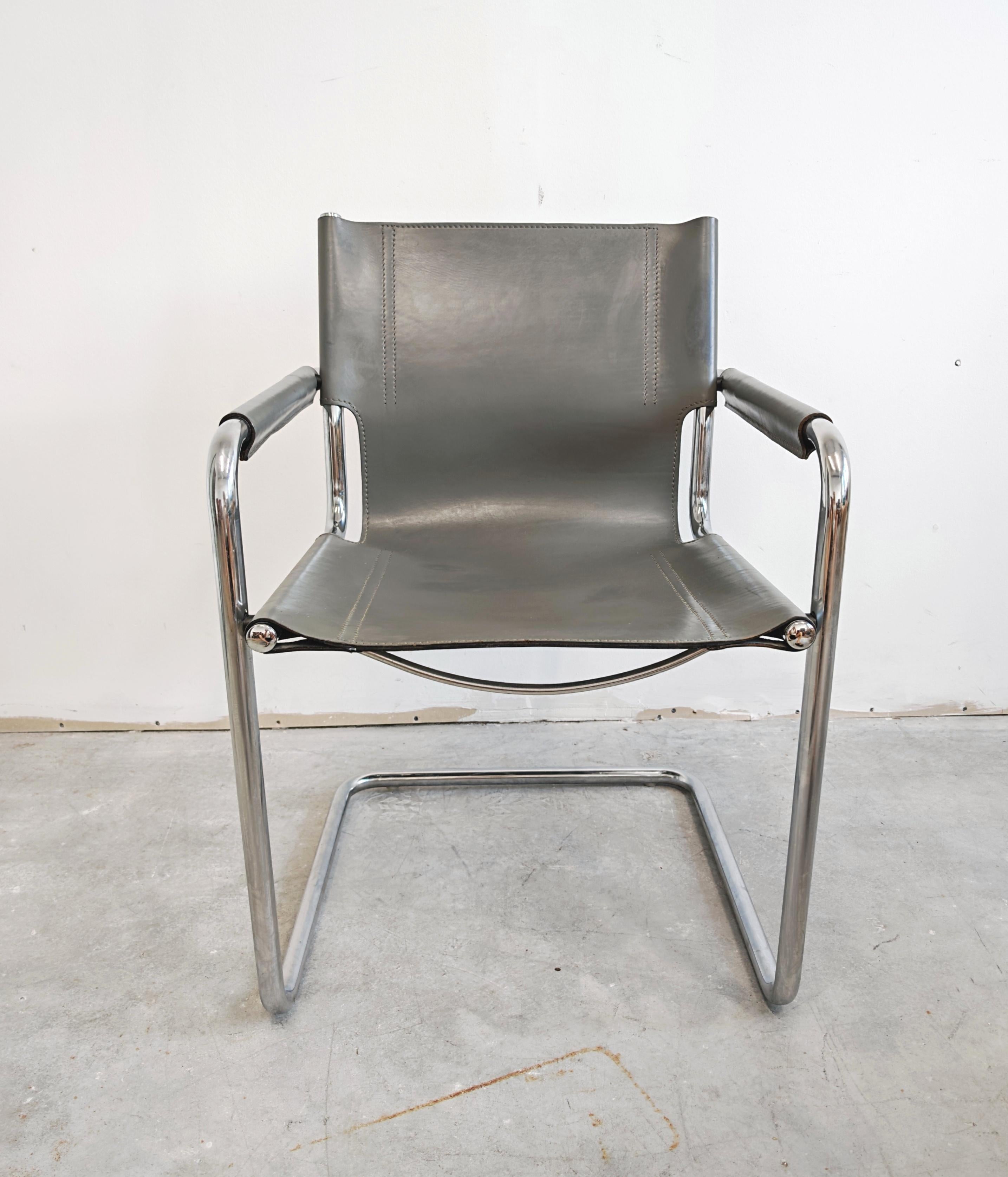 A pair of Bauhaus Leather Visitor chairs by Mart Stam, produced by Matteo Grassi For Sale 9