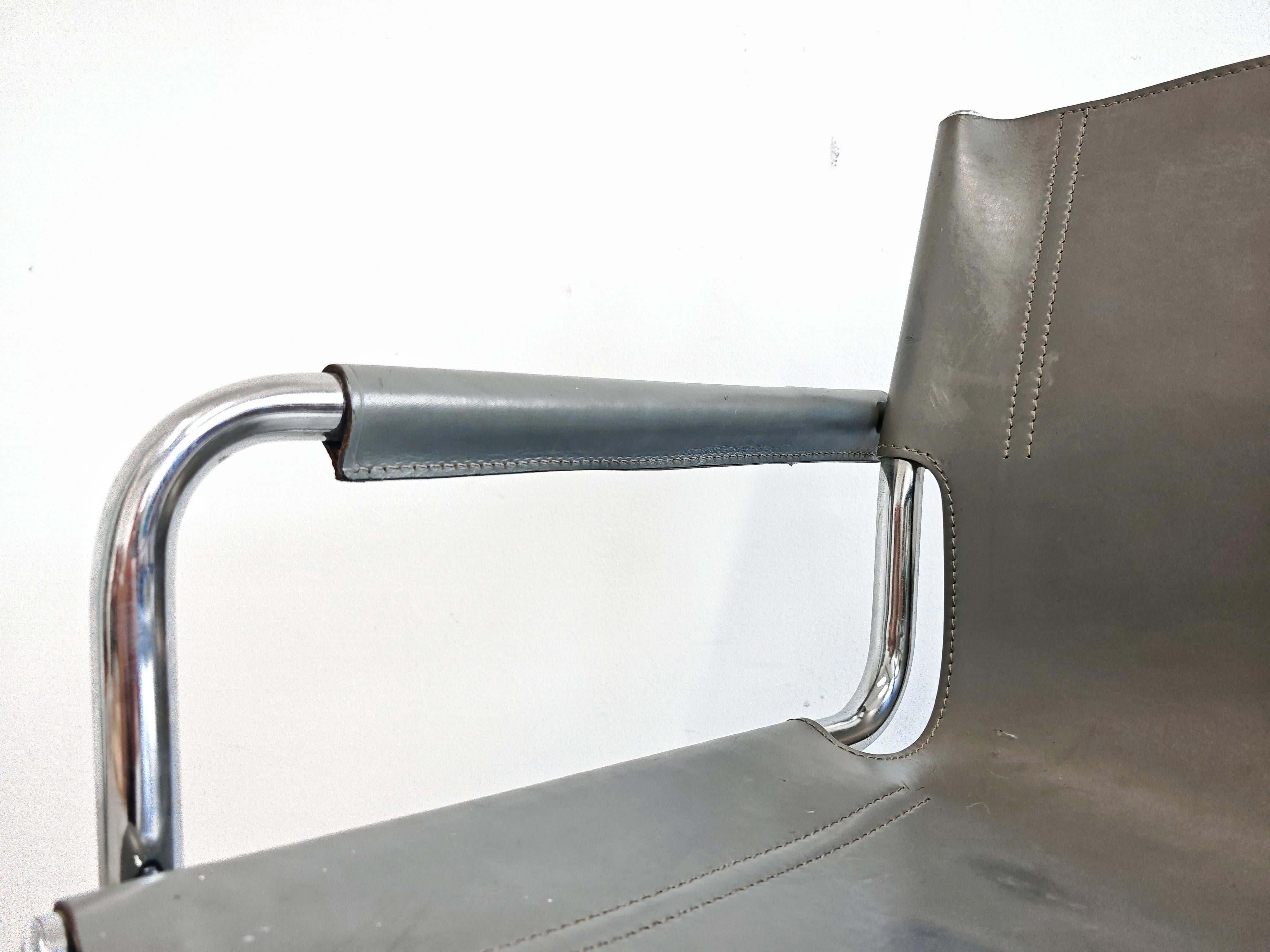 A pair of Bauhaus Leather Visitor chairs by Mart Stam, produced by Matteo Grassi For Sale 10