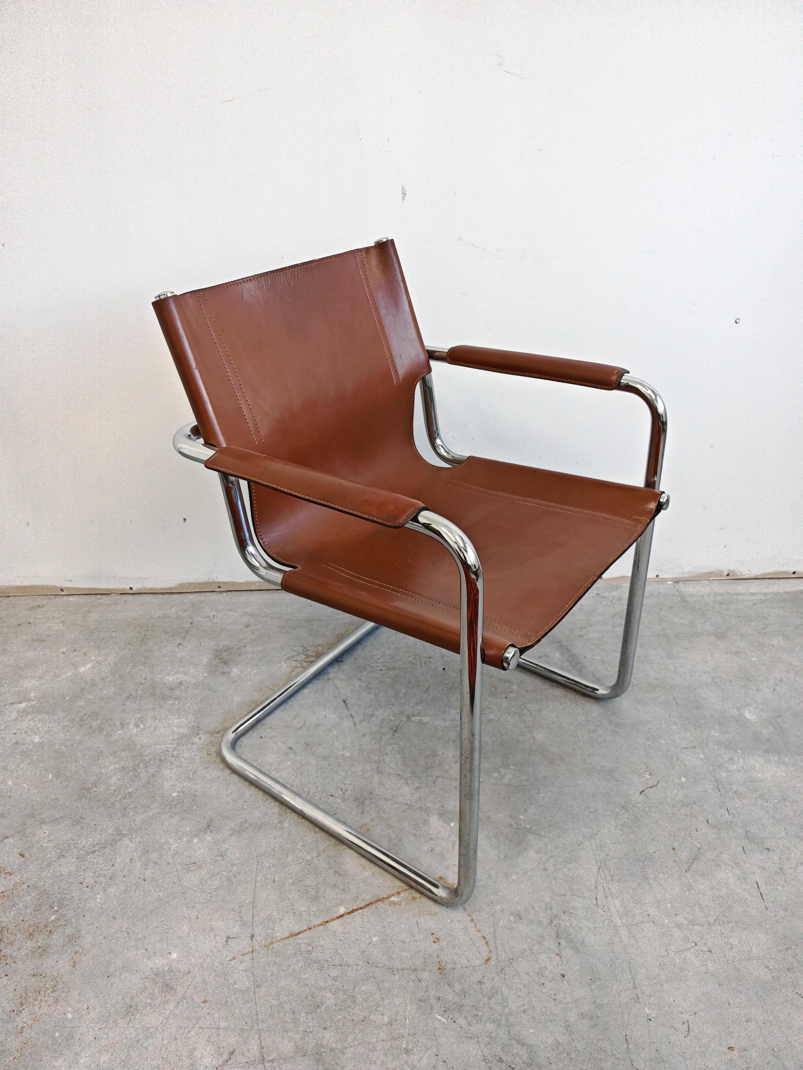 A pair of Bauhaus Leather Visitor chairs by Mart Stam, produced by Matteo Grassi For Sale 1