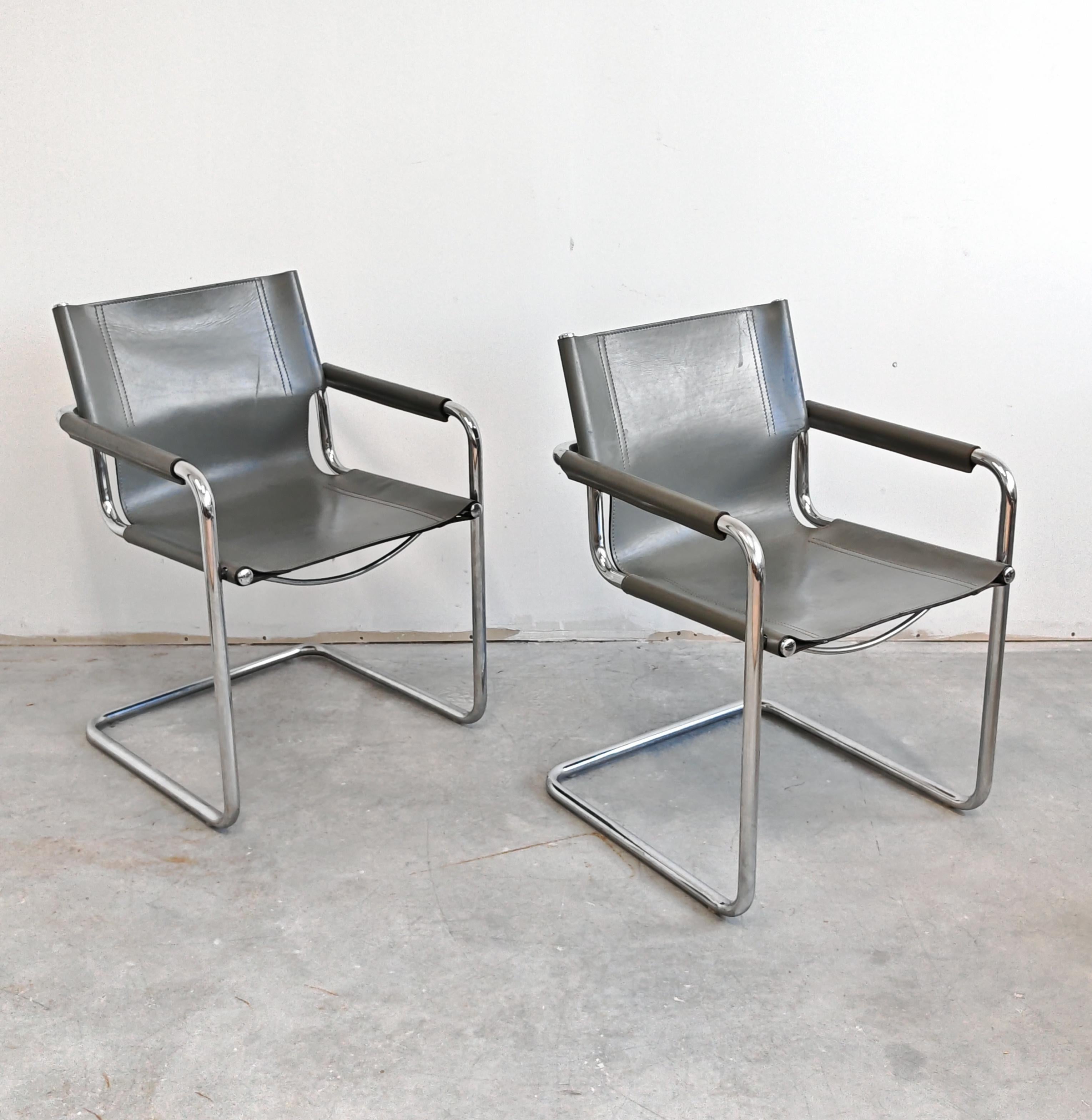 A pair of Bauhaus Leather Visitor chairs by Mart Stam, produced by Matteo Grassi For Sale 2