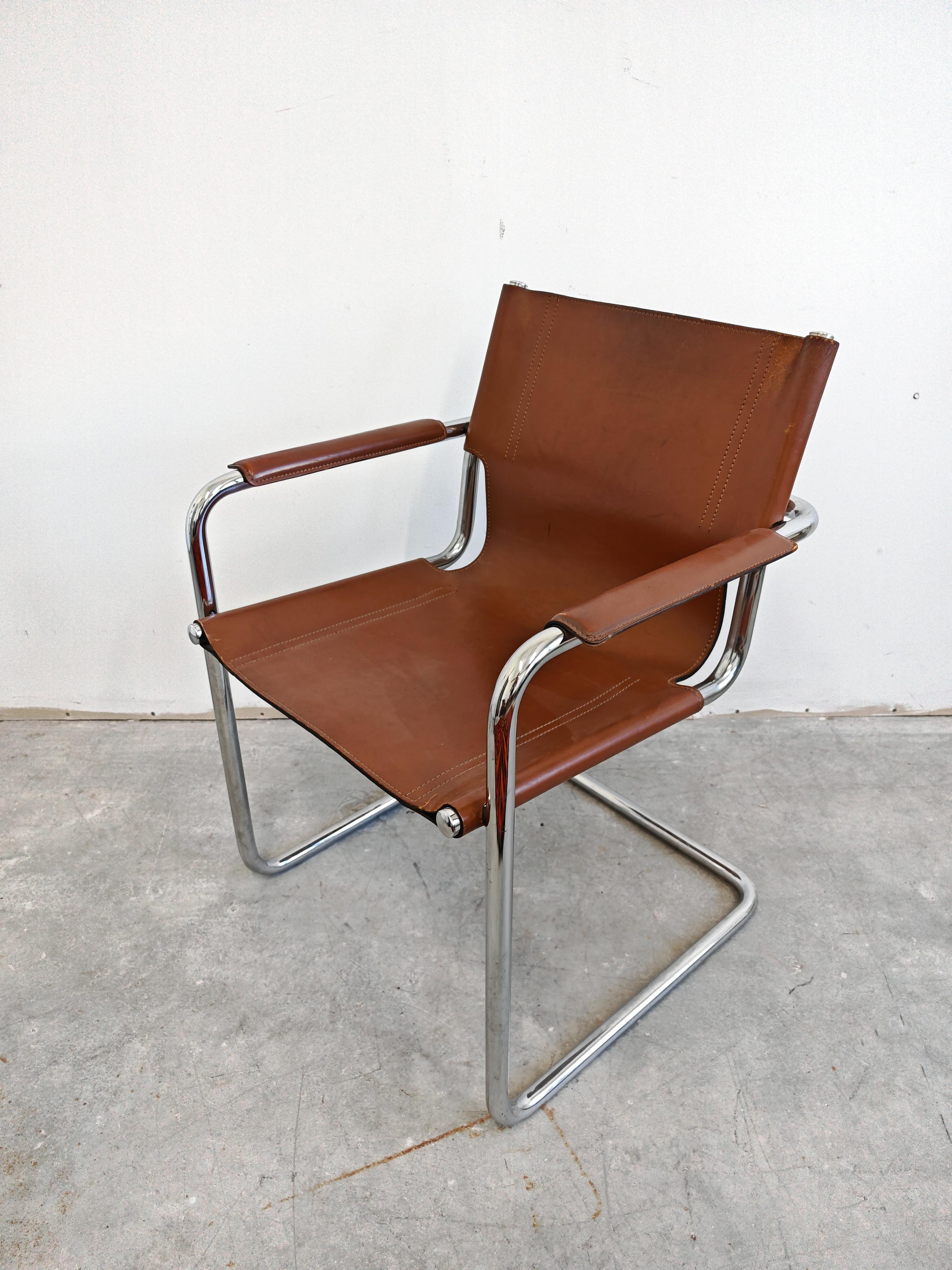 A pair of Bauhaus Leather Visitor chairs by Mart Stam, produced by Matteo Grassi For Sale 2