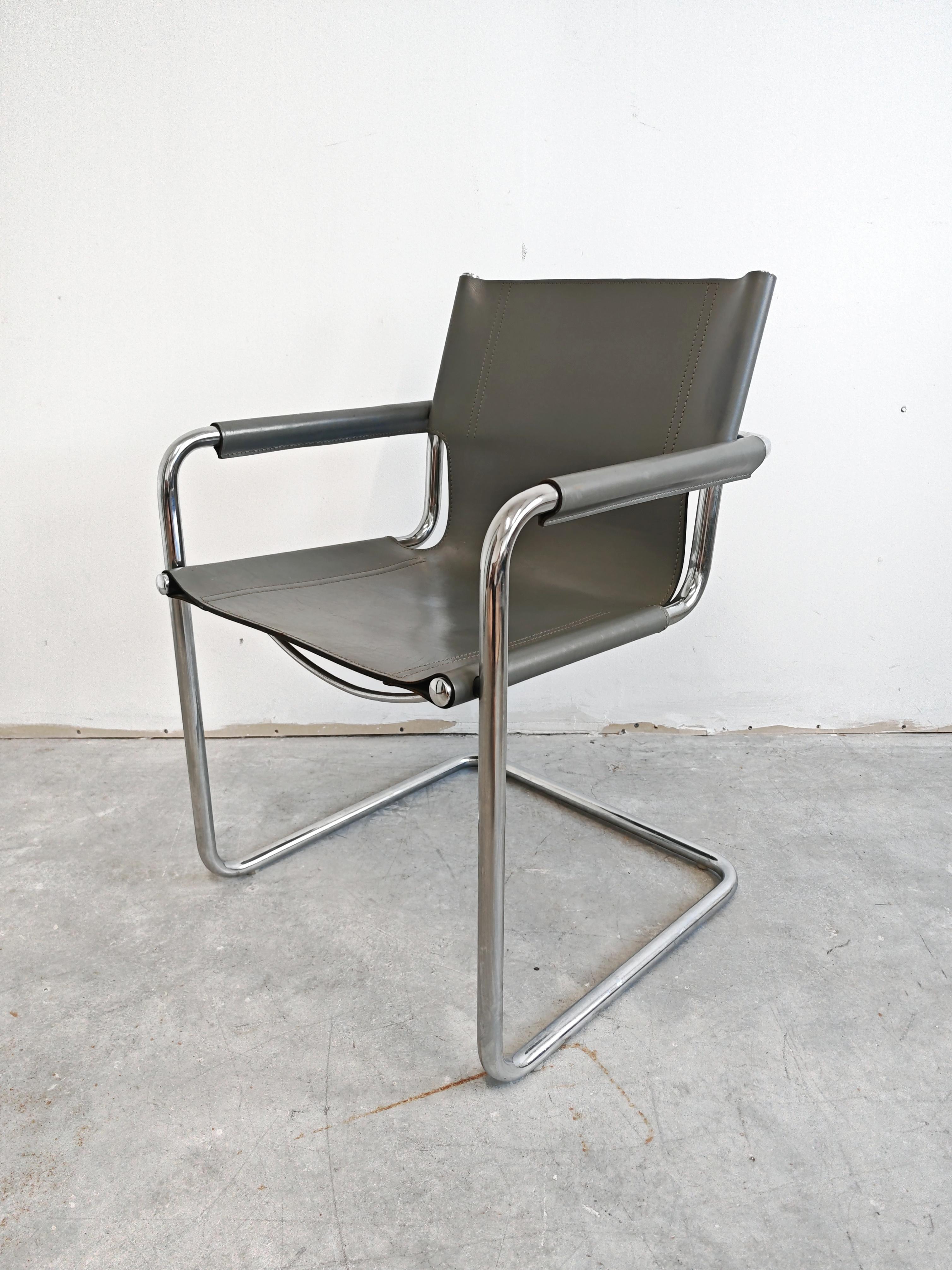 A pair of Bauhaus Leather Visitor chairs by Mart Stam, produced by Matteo Grassi For Sale 3